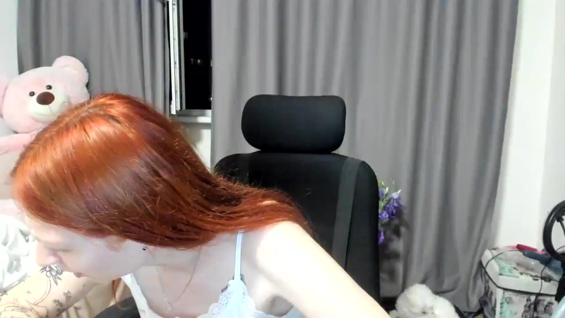 Gallery image thumbnail from Red_Succubus's myfreecams stream on, 06/29/2025, 21:14 image 17 of 20