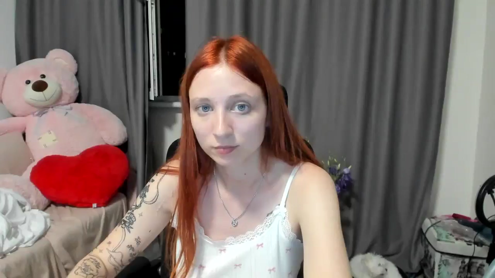 Gallery image thumbnail from Red_Succubus's myfreecams stream on, 06/29/2025, 21:14 image 16 of 20