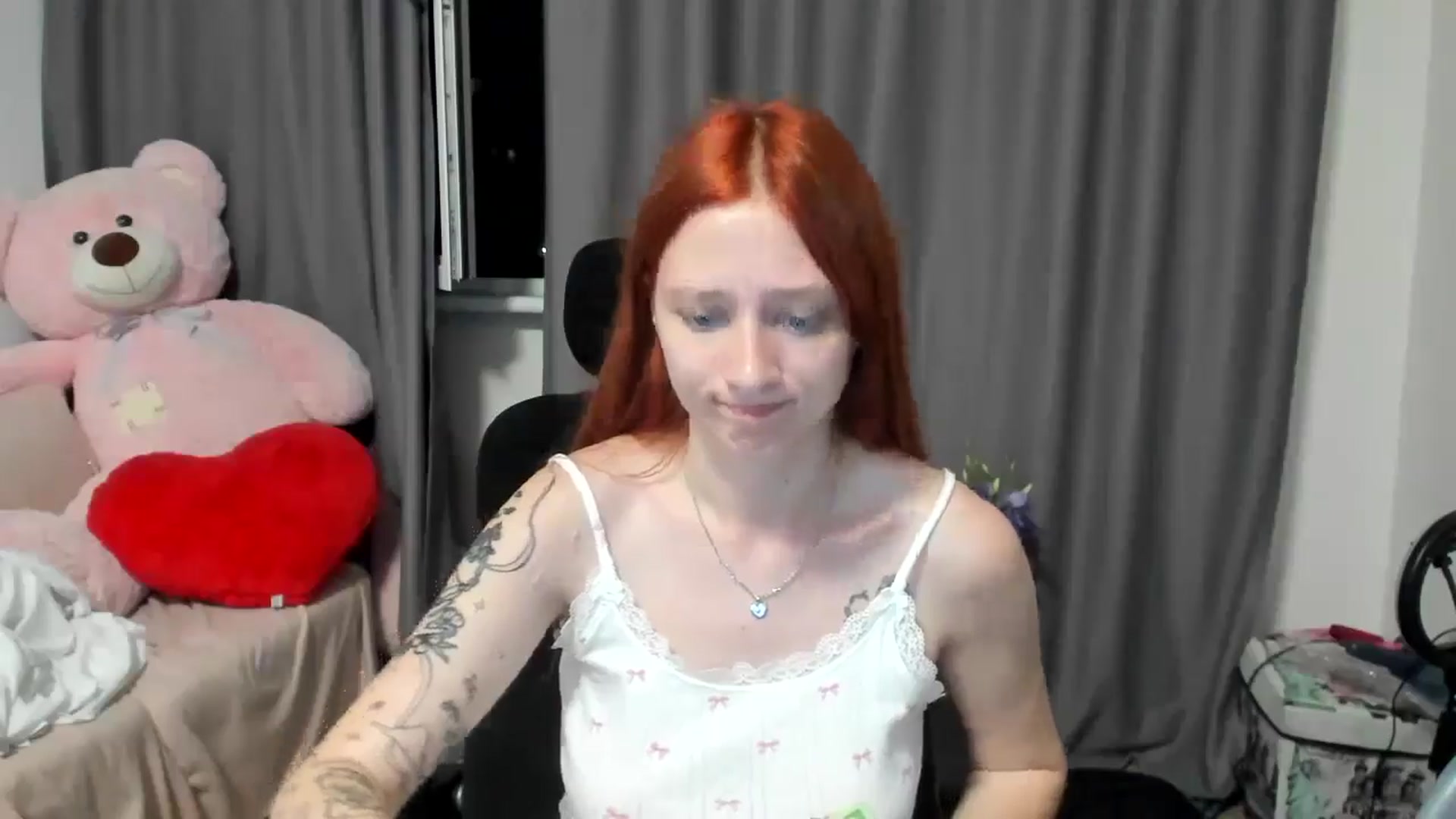 Gallery image thumbnail from Red_Succubus's myfreecams stream on, 06/29/2025, 21:14 image 20 of 20