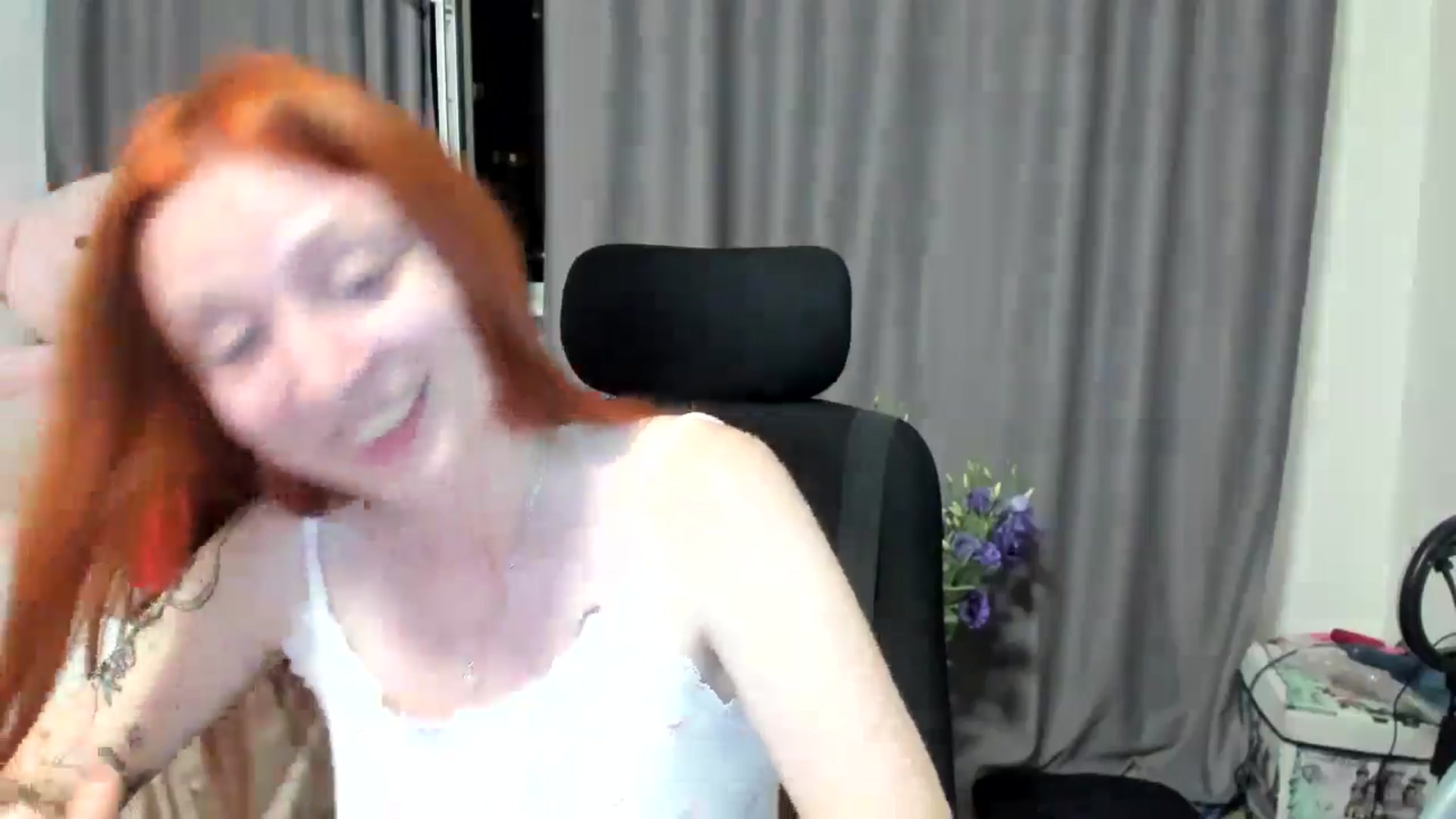 Gallery image thumbnail from Red_Succubus's myfreecams stream on, 06/29/2025, 21:14 image 7 of 20