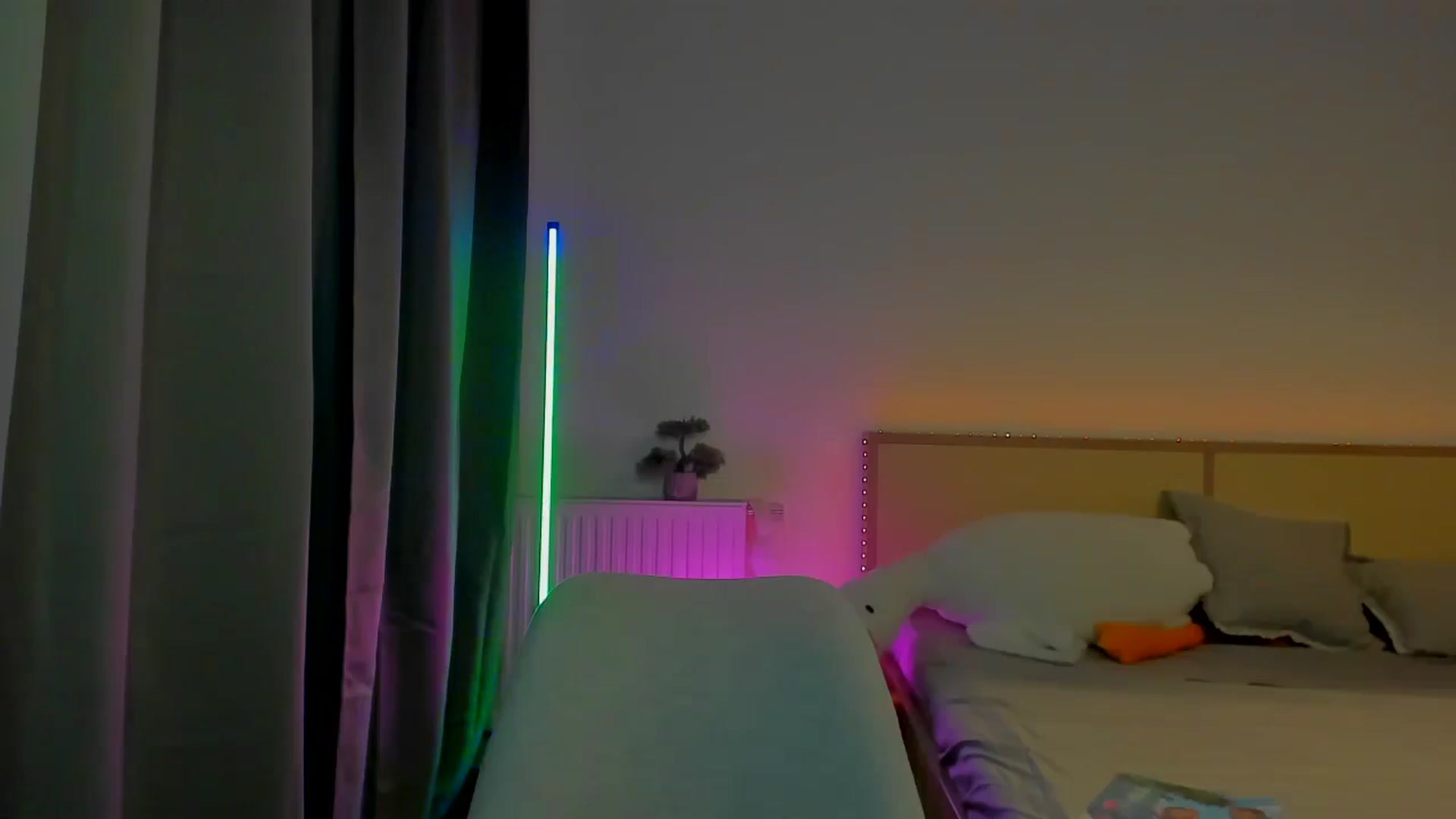 Gallery image thumbnail from Red_Succubus's myfreecams stream on, 07/20/2025, 20:10 image 15 of 20