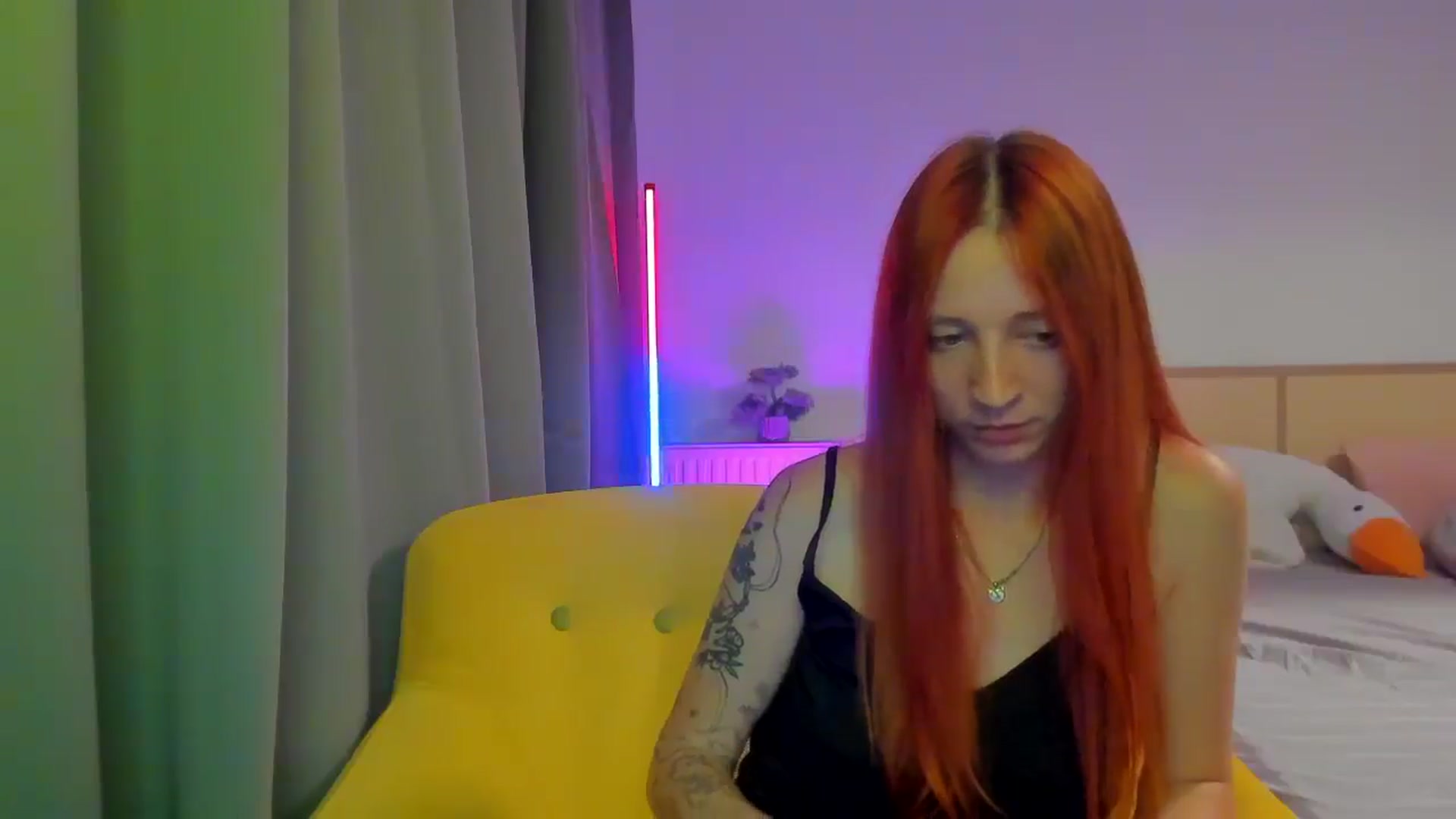 Gallery image thumbnail from Red_Succubus's myfreecams stream on, 08/03/2025, 20:13 image 17 of 20