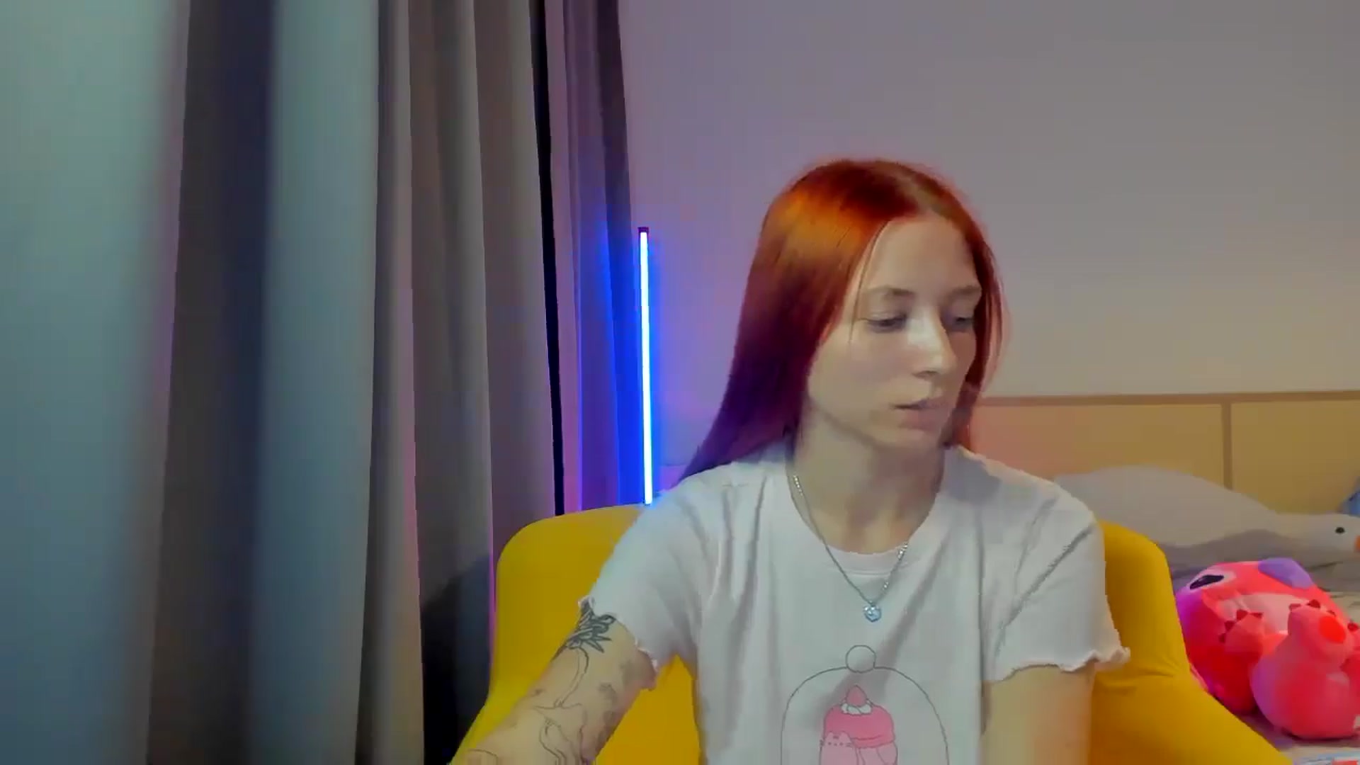 Gallery image thumbnail from Red_Succubus's myfreecams stream on, 08/28/2025, 20:03 image 17 of 20