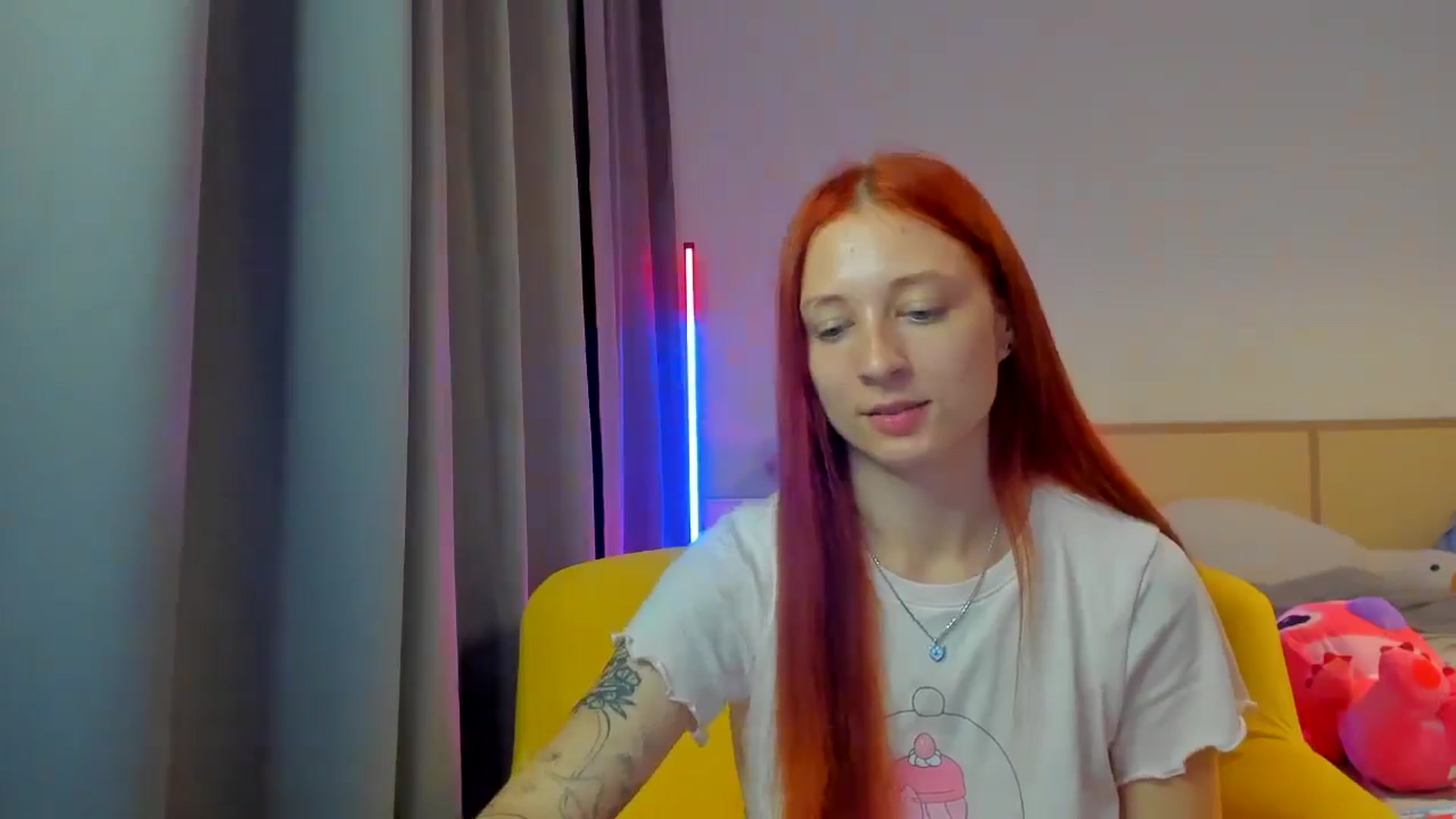 Gallery image thumbnail from Red_Succubus's myfreecams stream on, 08/28/2025, 20:03 image 3 of 20