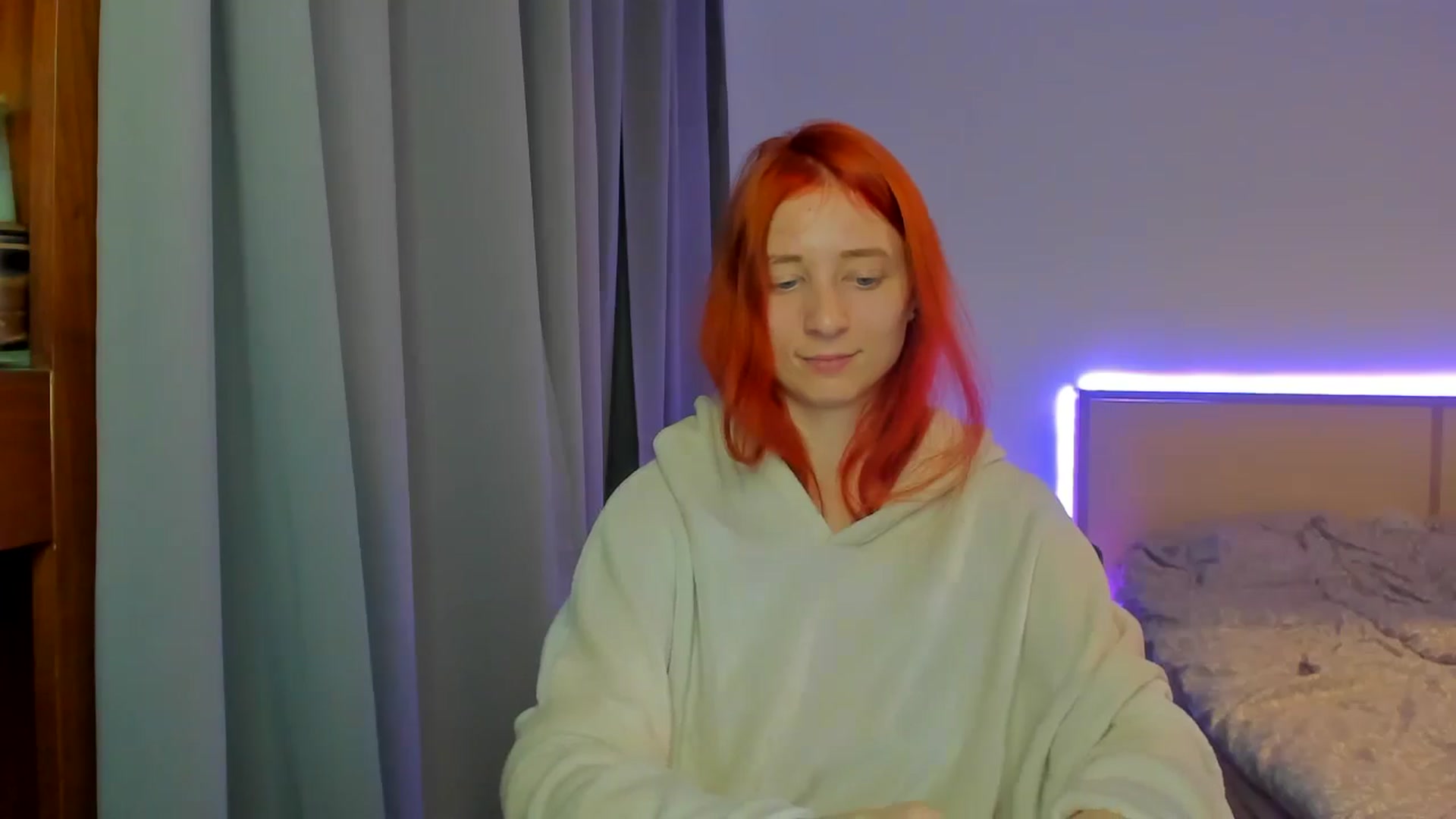 Gallery image thumbnail from Red_Succubus's myfreecams stream on, 09/28/2025, 20:27 image 16 of 20