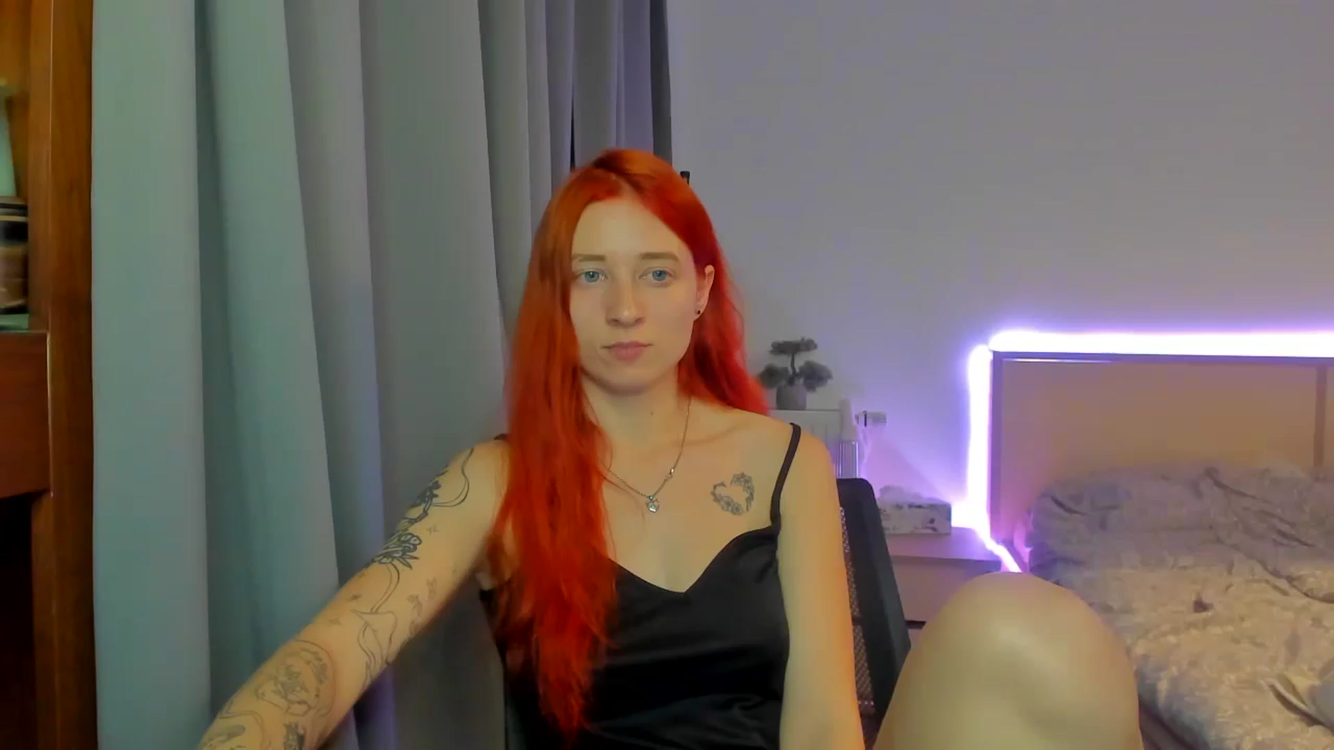 Gallery image thumbnail from Red_Succubus's myfreecams stream on, 09/28/2025, 20:27 image 2 of 20