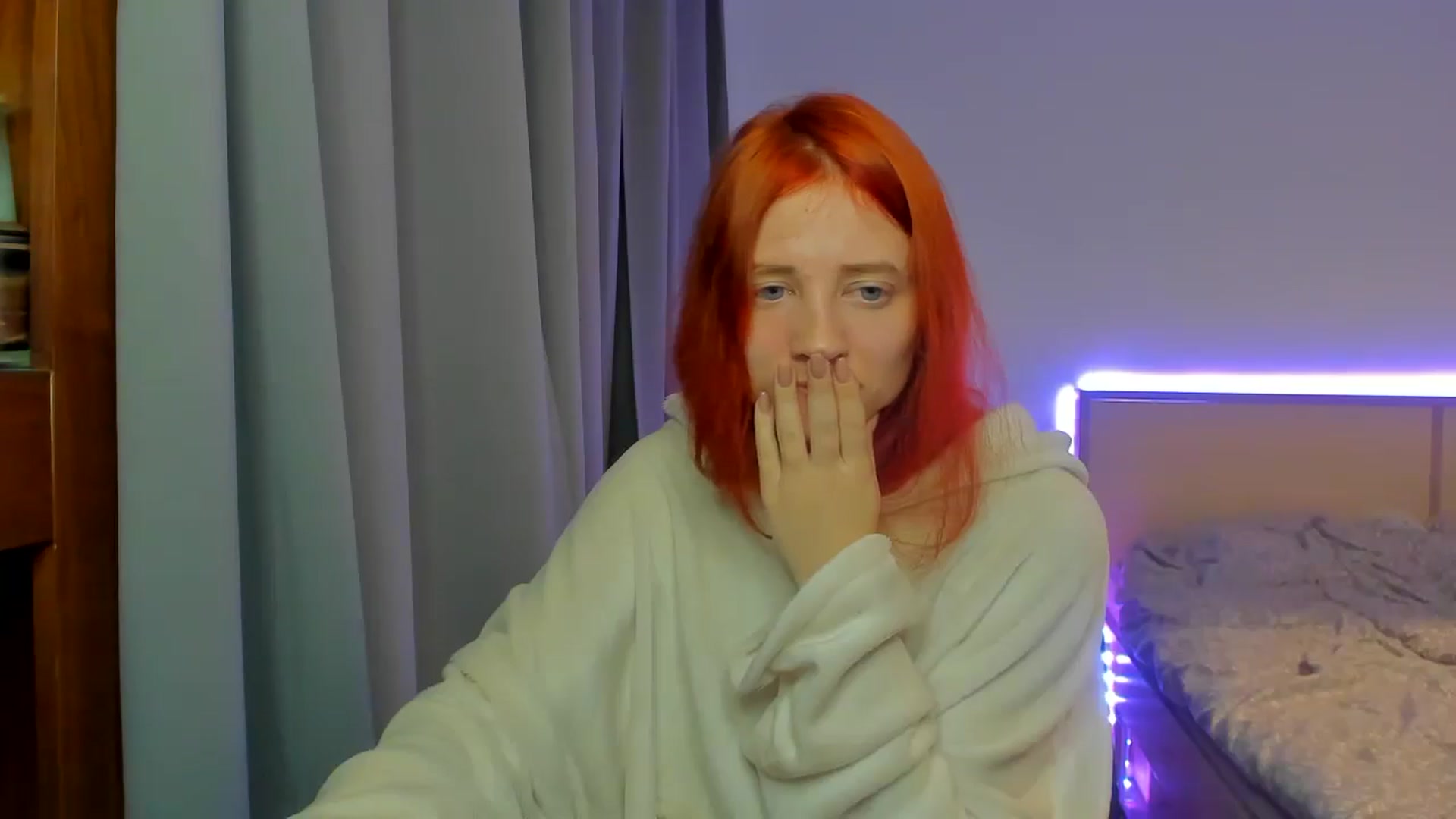 Gallery image thumbnail from Red_Succubus's myfreecams stream on, 09/28/2025, 20:27 image 19 of 20
