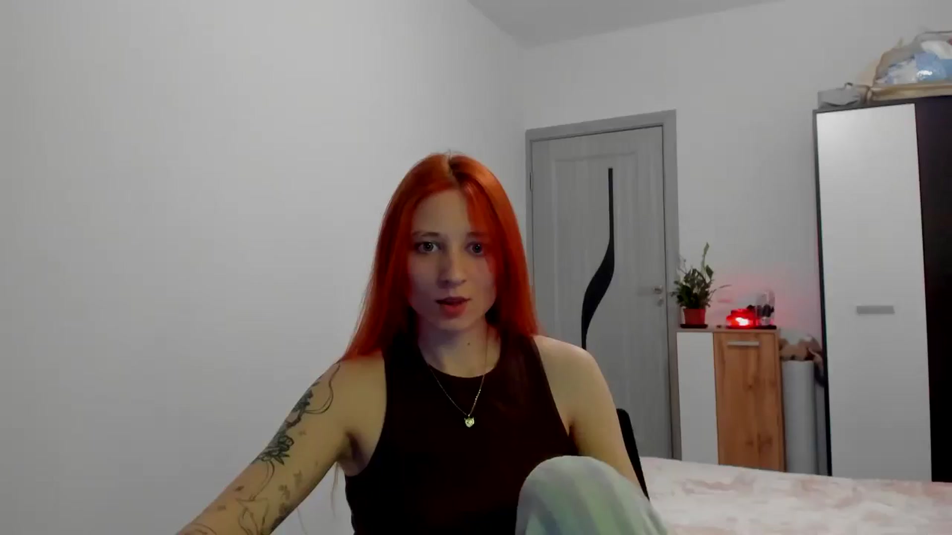 Gallery image thumbnail from Red_Succubus's myfreecams stream on, 04/03/2026, 20:31 image 1 of 20