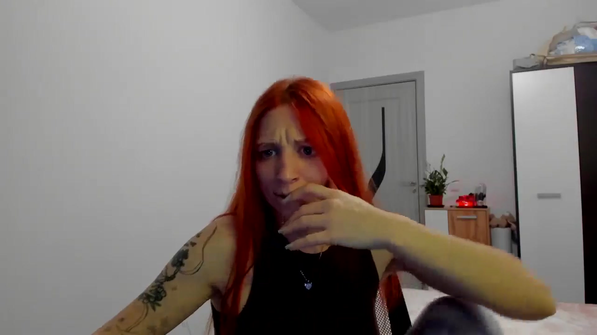 Gallery image thumbnail from Red_Succubus's myfreecams stream on, 04/03/2026, 20:31 image 13 of 20