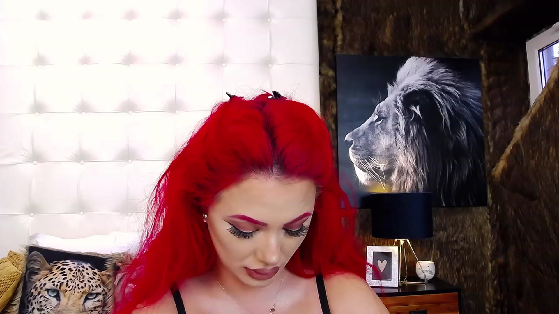 Gallery image thumbnail from Red_chloe's myfreecams stream on, 12/07/2022, 10:58 image 20 of 20