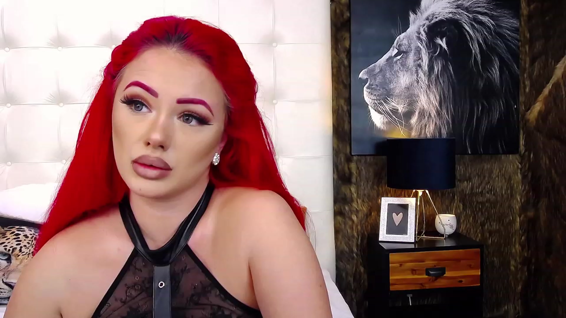 Gallery image thumbnail from Red_chloe's myfreecams stream on, 12/08/2022, 13:22 image 4 of 20