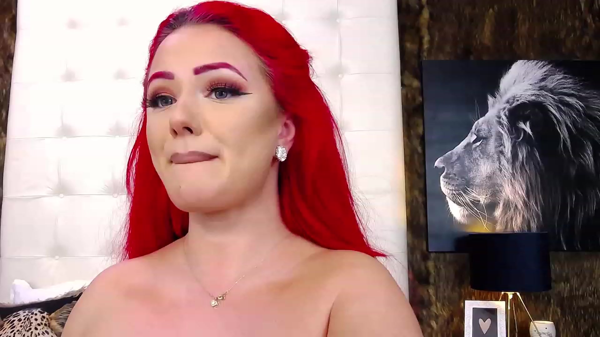 Gallery image thumbnail from Red_chloe's myfreecams stream on, 12/08/2022, 14:59 image 17 of 20