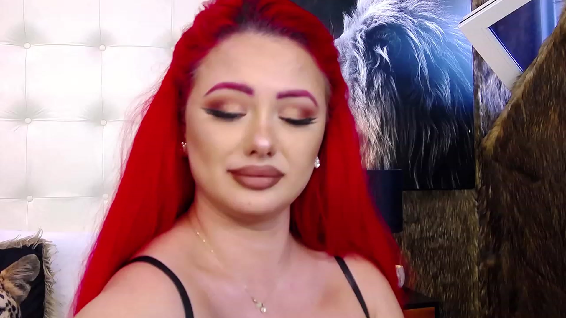 Gallery image thumbnail from Red_chloe's myfreecams stream on, 12/10/2022, 13:33 image 2 of 20