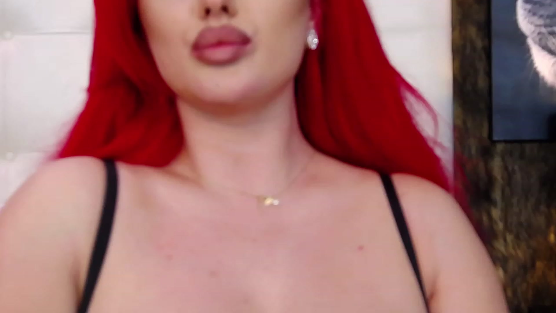 Gallery image thumbnail from Red_chloe's myfreecams stream on, 12/20/2022, 12:07 image 16 of 20