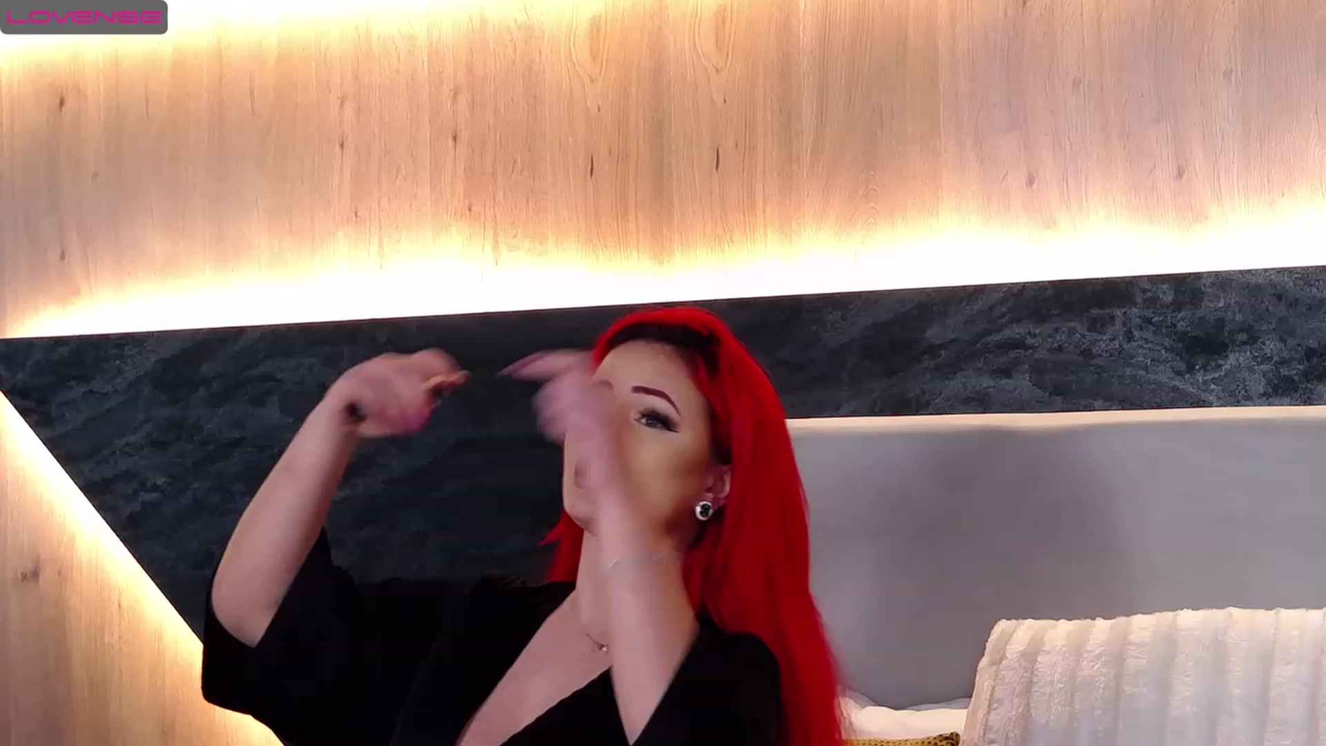 Gallery image thumbnail from Red_chloe's myfreecams stream on, 12/28/2022, 12:16 image 9 of 20