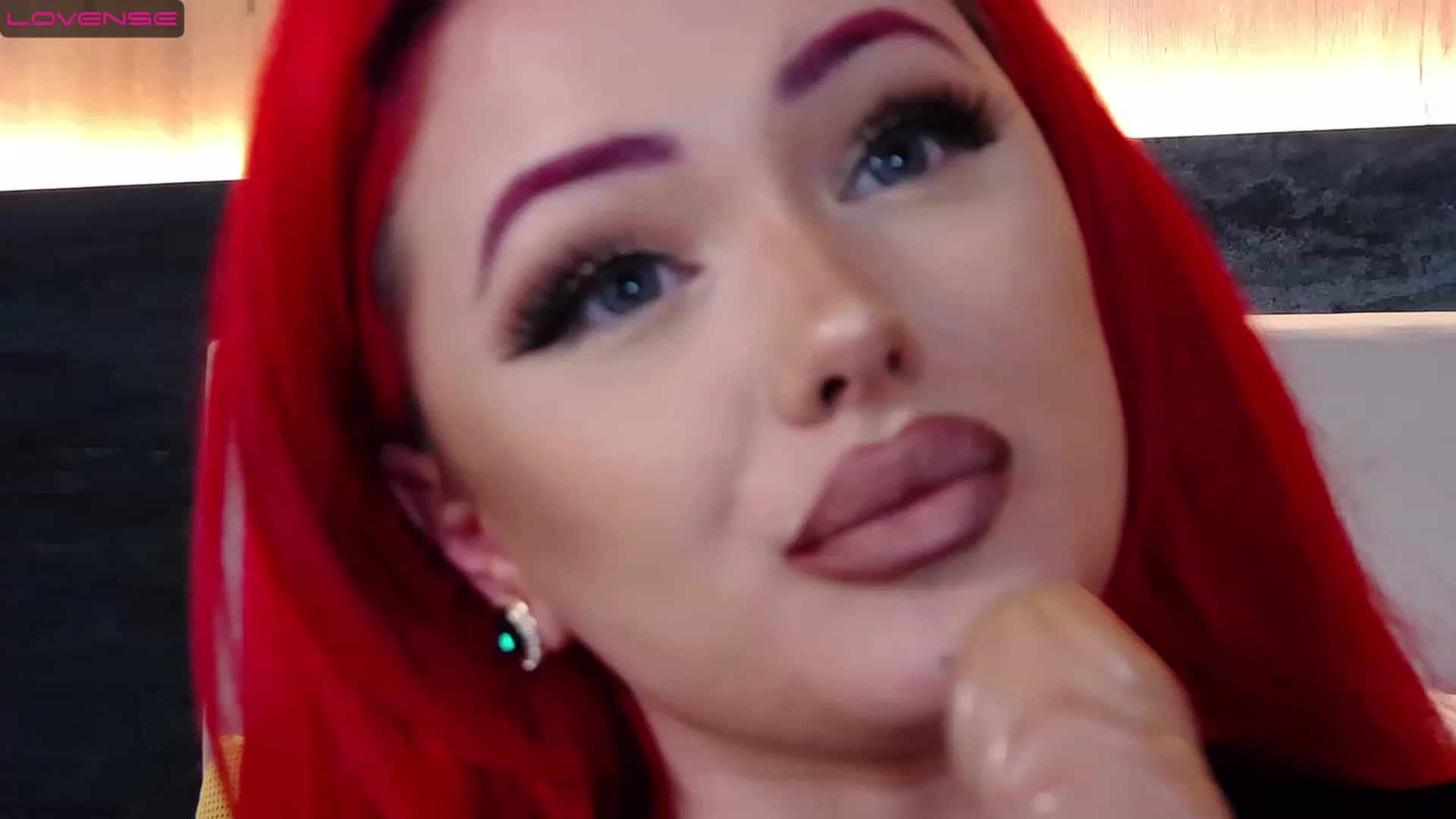 Gallery image thumbnail from Red_chloe's myfreecams stream on, 12/28/2022, 12:16 image 12 of 20