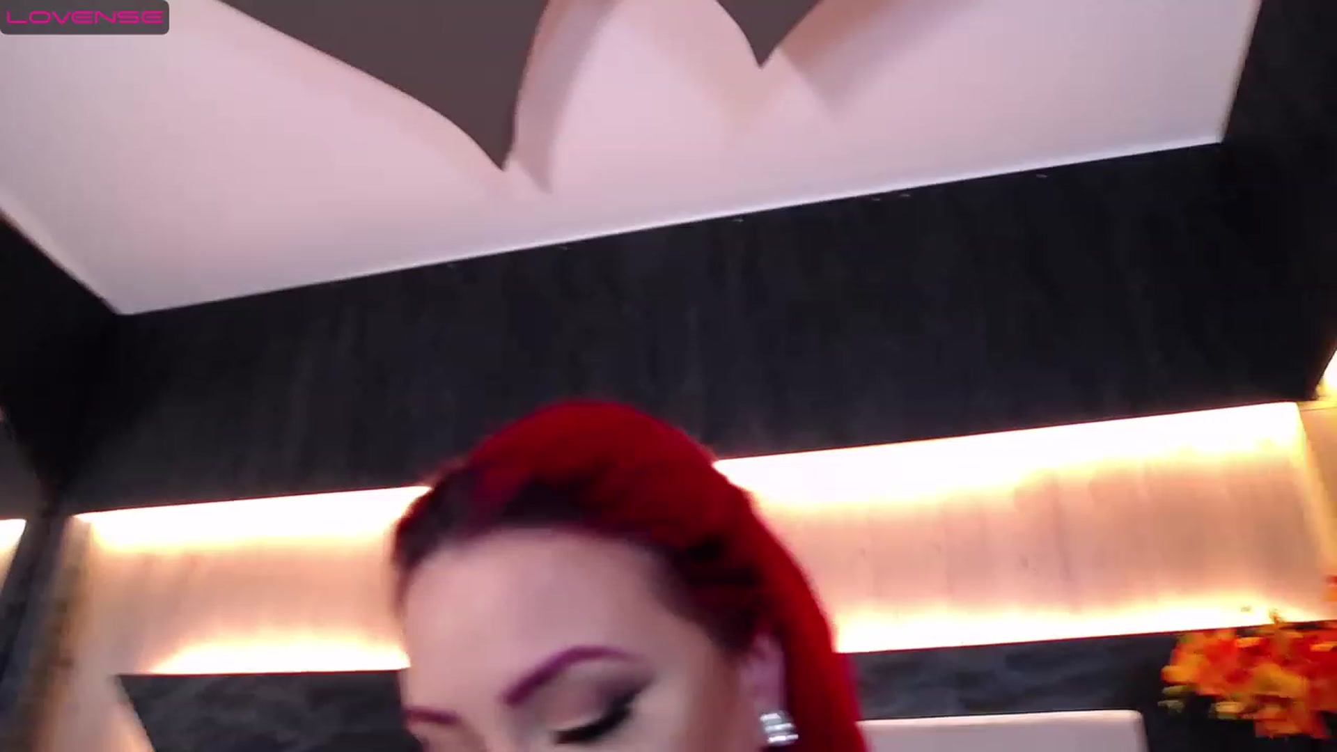 Gallery image thumbnail from Red_chloe's myfreecams stream on, 01/06/2023, 15:45 image 19 of 20