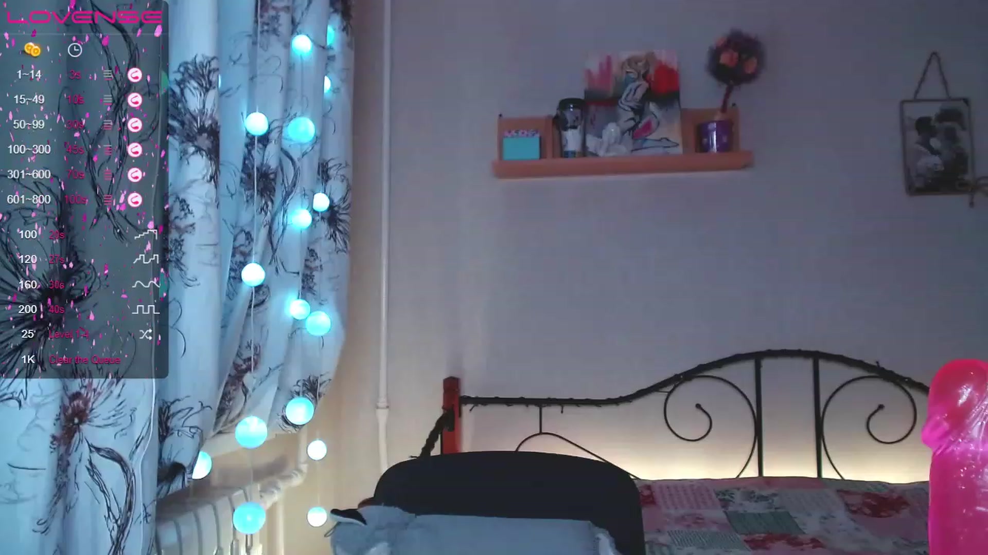 Gallery image thumbnail from Red_joan's myfreecams stream on, 11/19/2022, 13:12 image 5 of 20