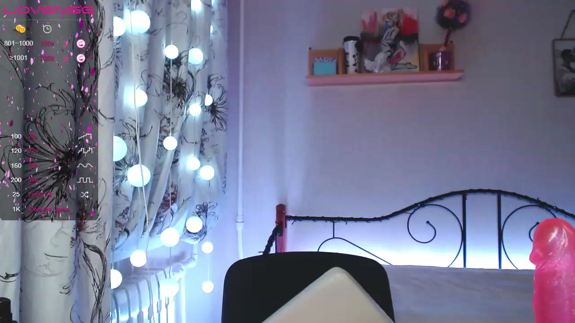 Gallery image thumbnail from Red_joan's myfreecams stream on, 11/27/2022, 14:06 image 12 of 20