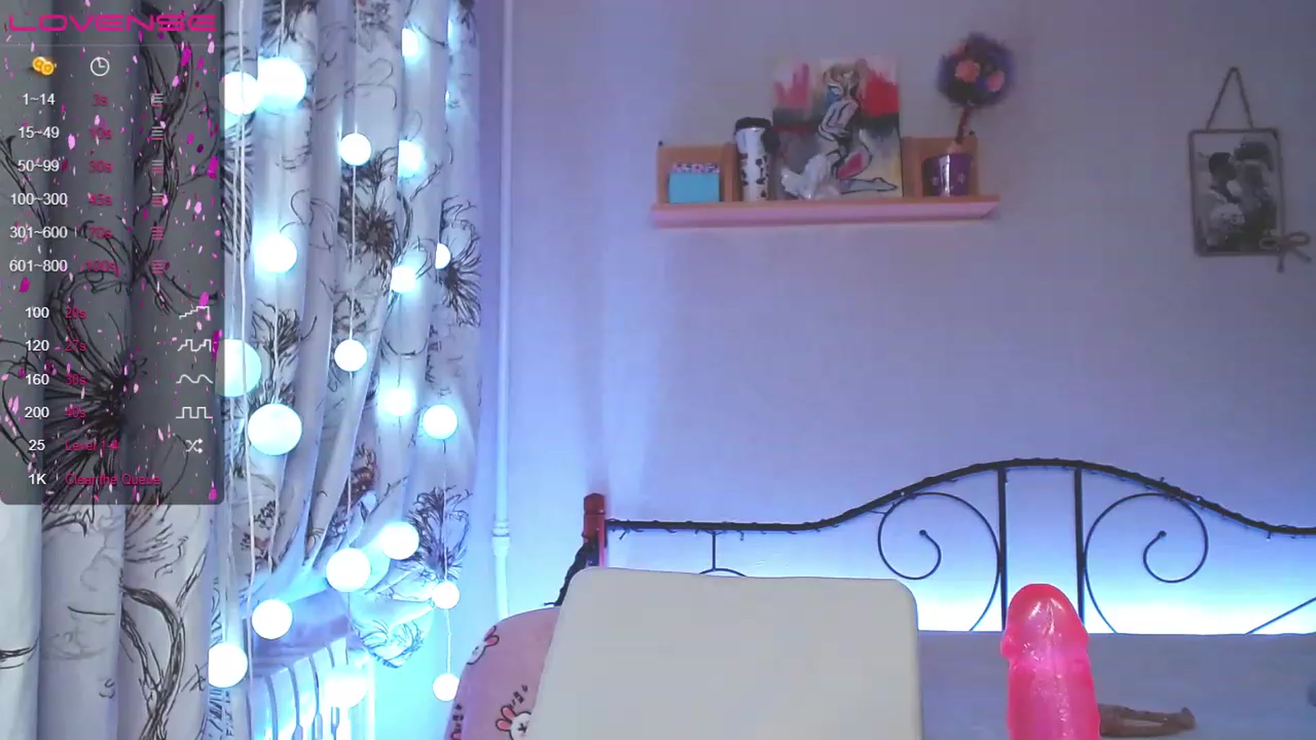 Gallery image thumbnail from Red_joan's myfreecams stream on, 11/28/2022, 15:09 image 20 of 20