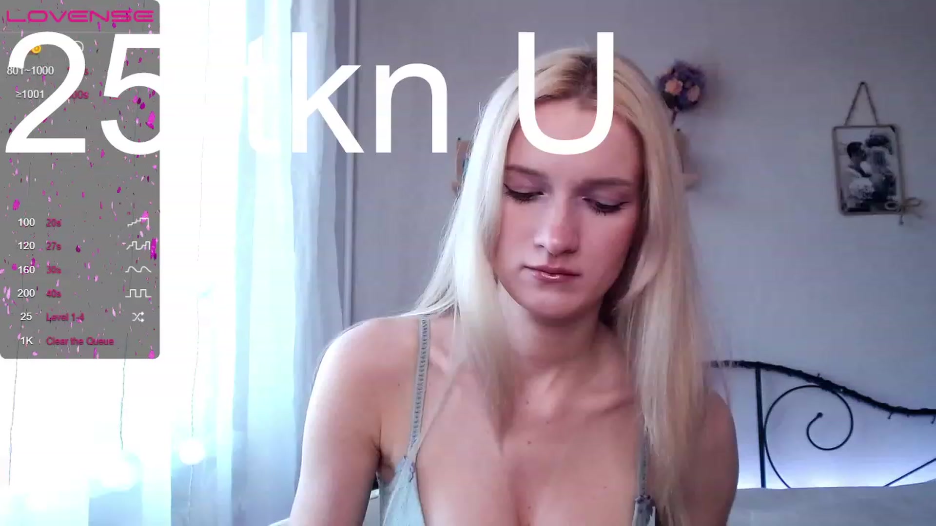 Gallery image thumbnail from Red_joan's myfreecams stream on, 12/04/2022, 13:36 image 2 of 20