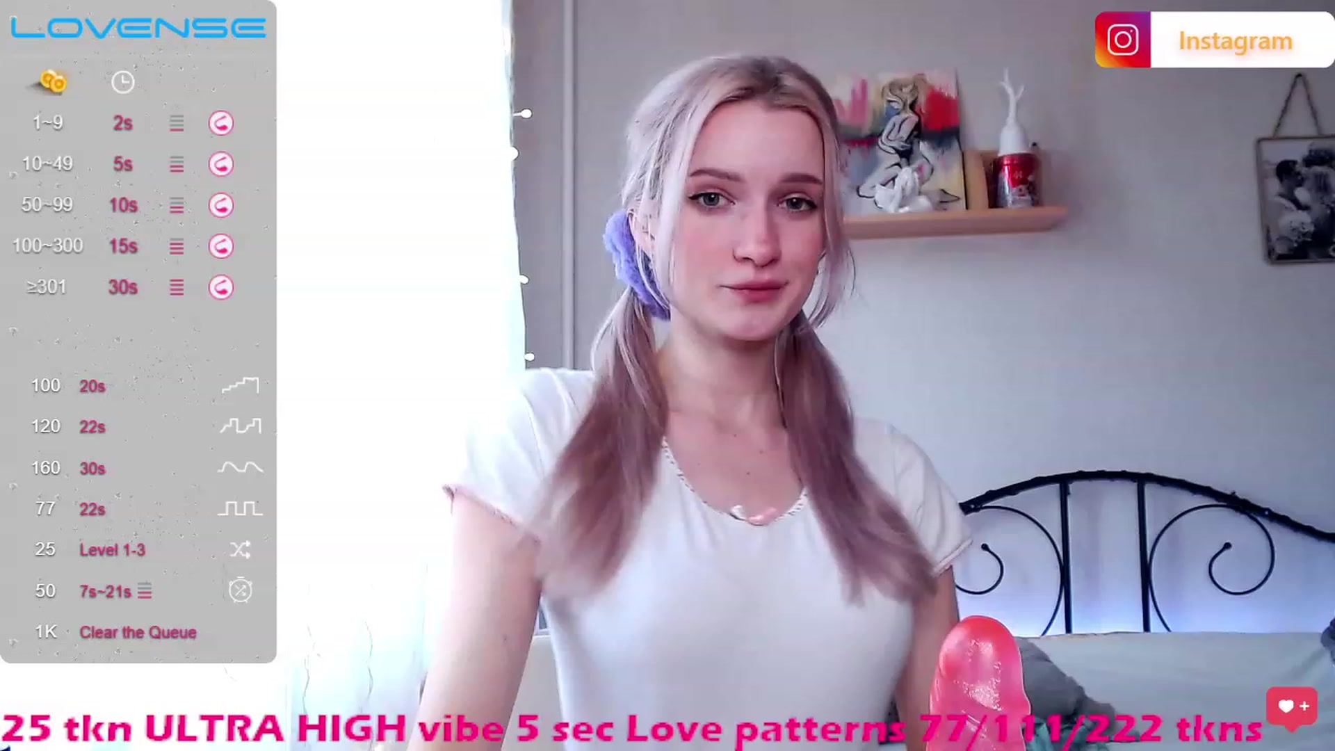 Gallery image thumbnail from Red_joan's myfreecams stream on, 01/19/2023, 12:54 image 18 of 20