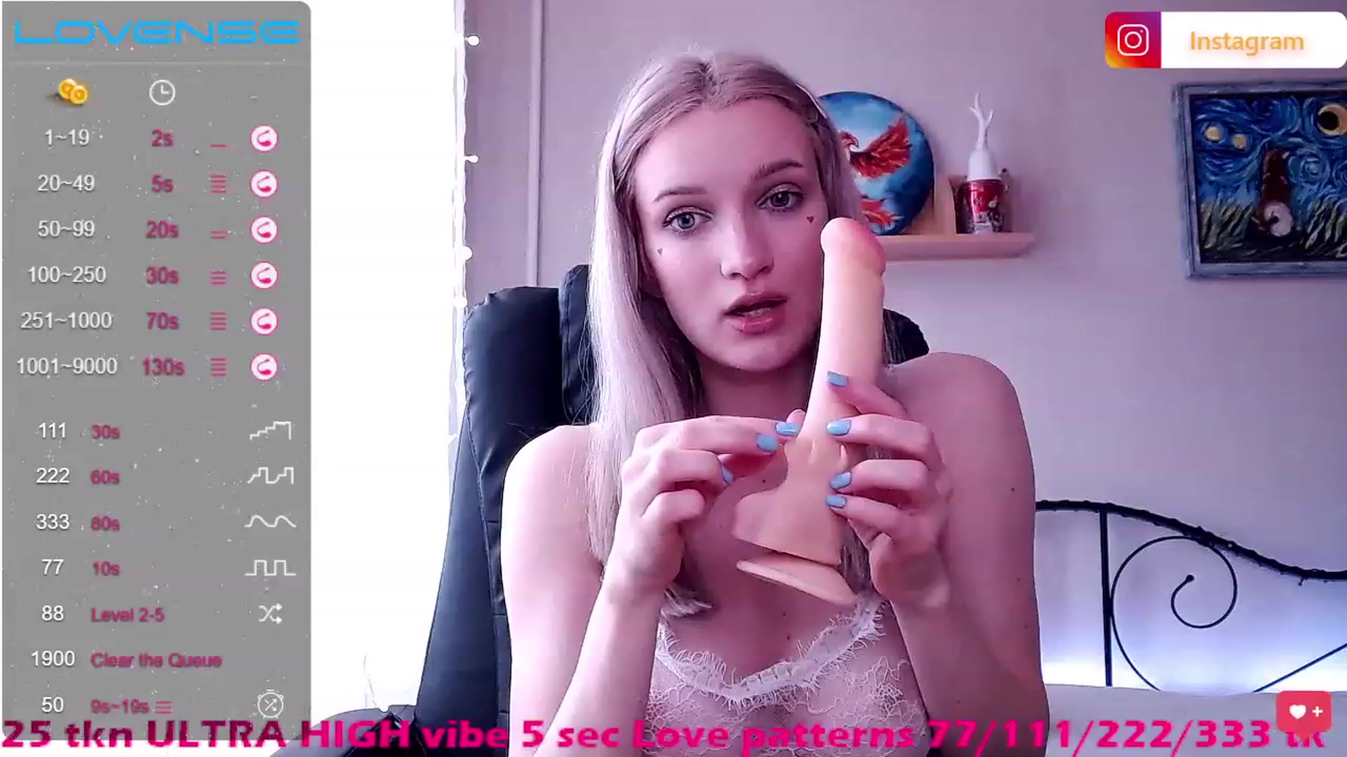 Gallery image thumbnail from Red_joan's myfreecams stream on, 02/12/2023, 13:38 image 9 of 20