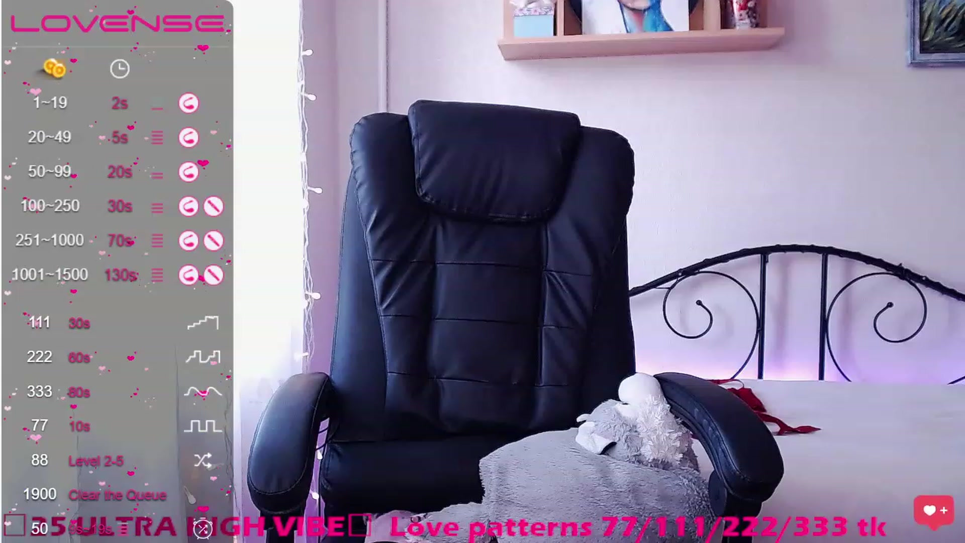 Gallery image thumbnail from Red_joan's myfreecams stream on, 03/04/2023, 14:28 image 9 of 20