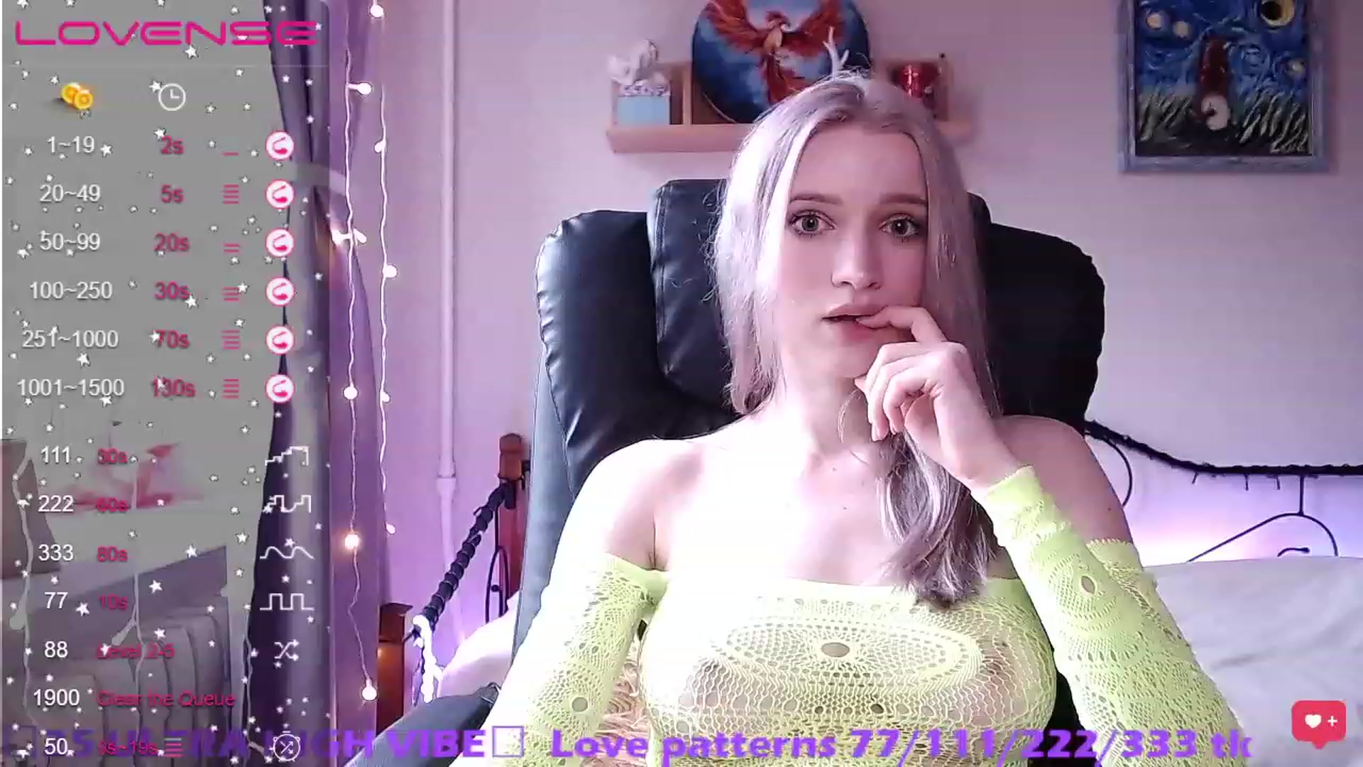 Gallery image thumbnail from Red_joan's myfreecams stream on, 04/13/2023, 12:51 image 3 of 20