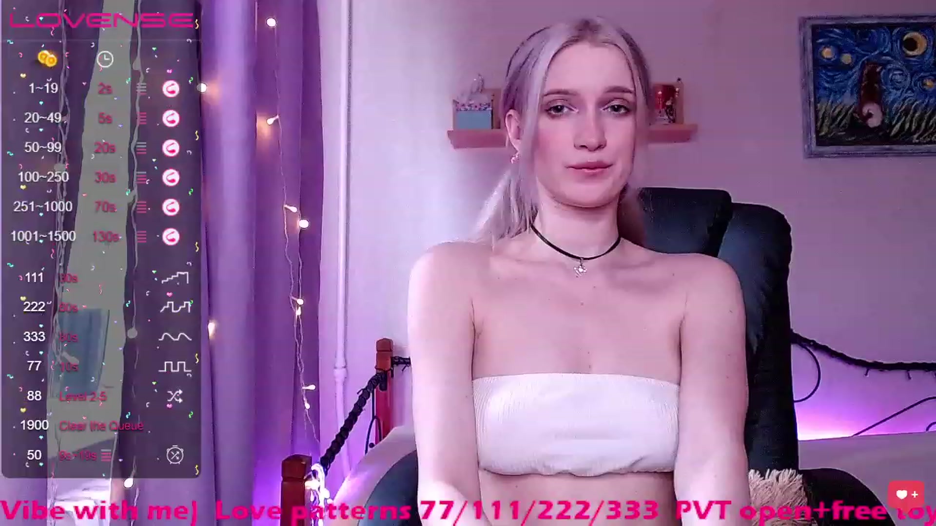 Gallery image thumbnail from Red_joan's myfreecams stream on, 04/15/2023, 12:44 image 3 of 20