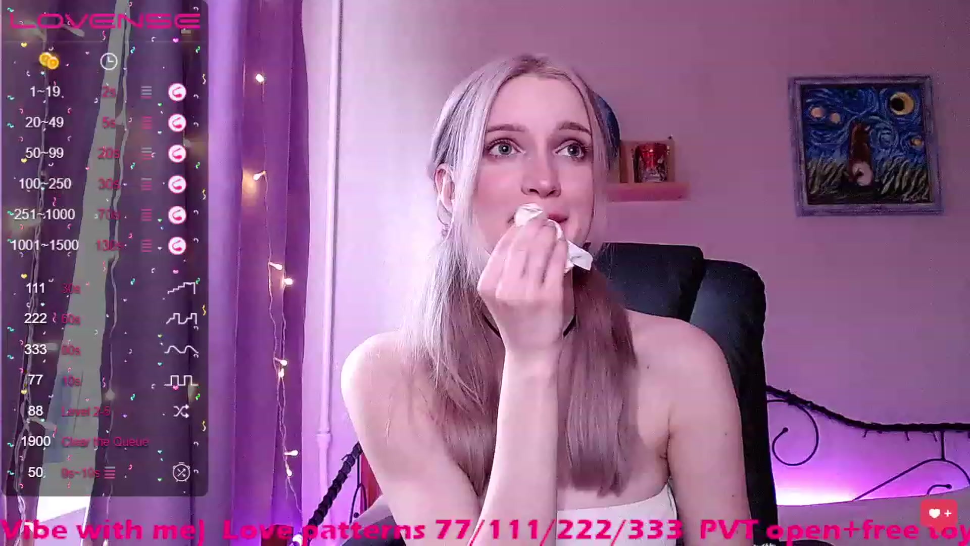 Gallery image thumbnail from Red_joan's myfreecams stream on, 04/15/2023, 12:44 image 6 of 20