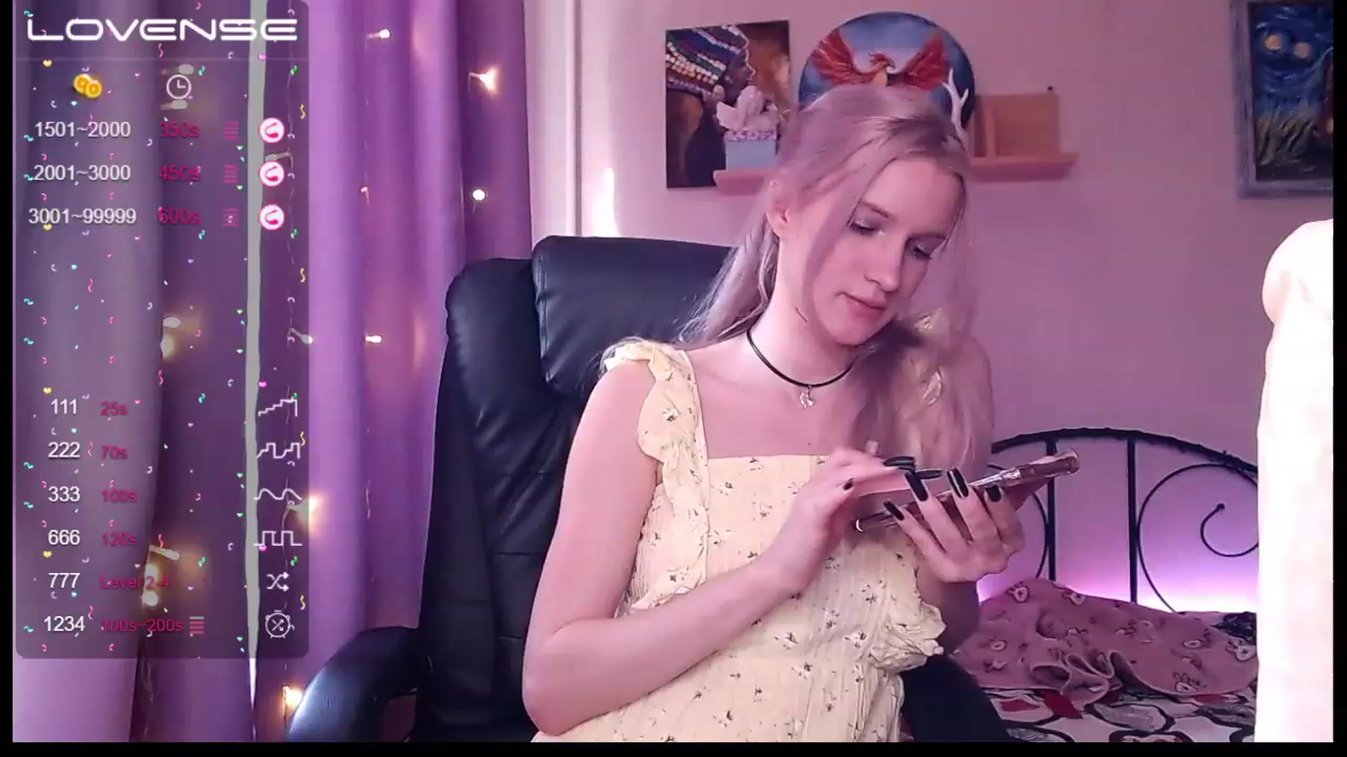 Gallery image thumbnail from Red_joan's myfreecams stream on, 06/04/2023, 15:15 image 20 of 20