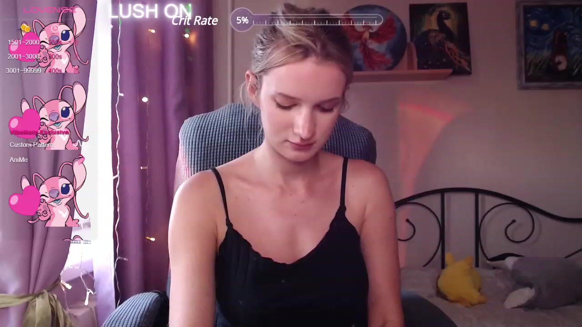 Gallery image thumbnail from Red_joan's myfreecams stream on, 09/25/2023, 14:39 image 12 of 20