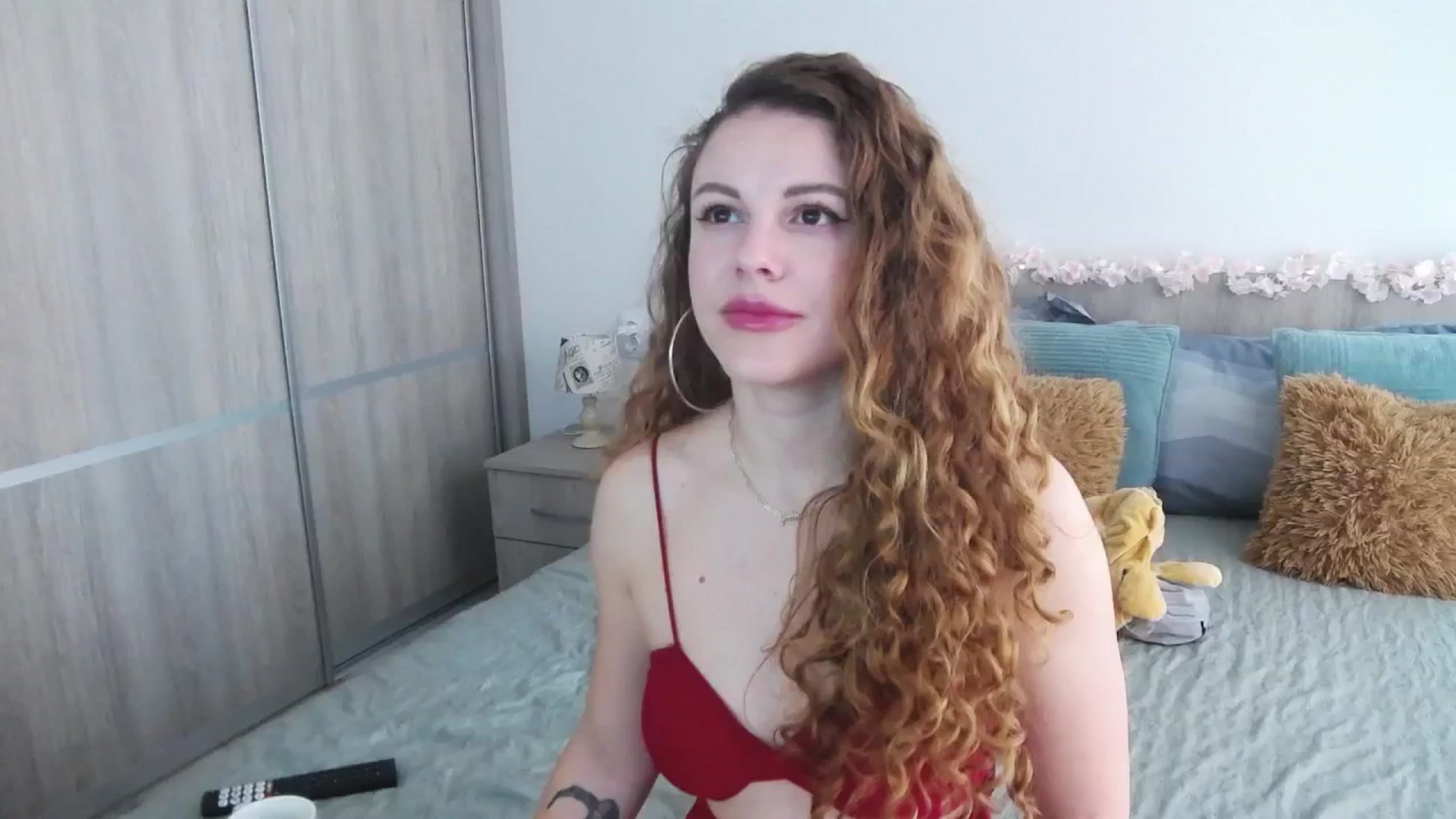 Gallery image thumbnail from Redhead_Aggie's myfreecams stream on, 05/27/2025, 08:49 image 5 of 20