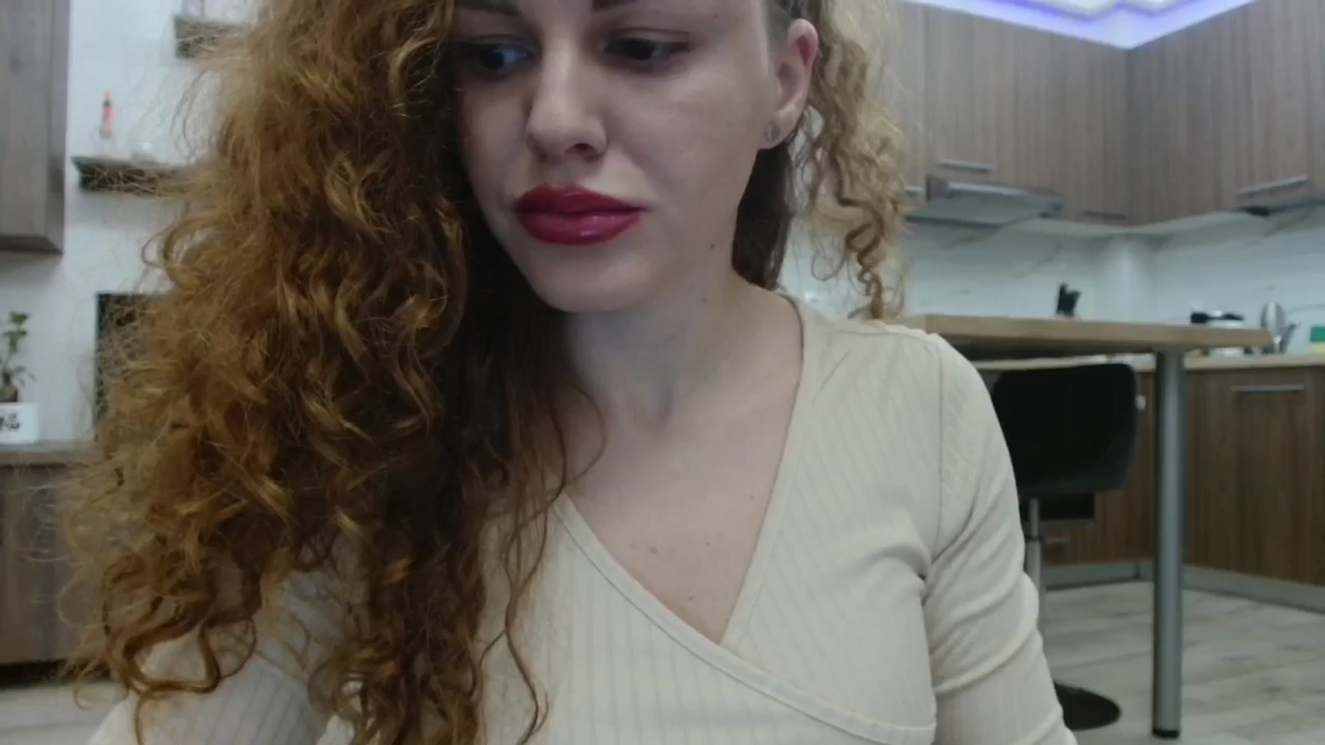 Gallery image thumbnail from Redhead_Aggie's myfreecams stream on, 11/20/2025, 20:12 image 6 of 20