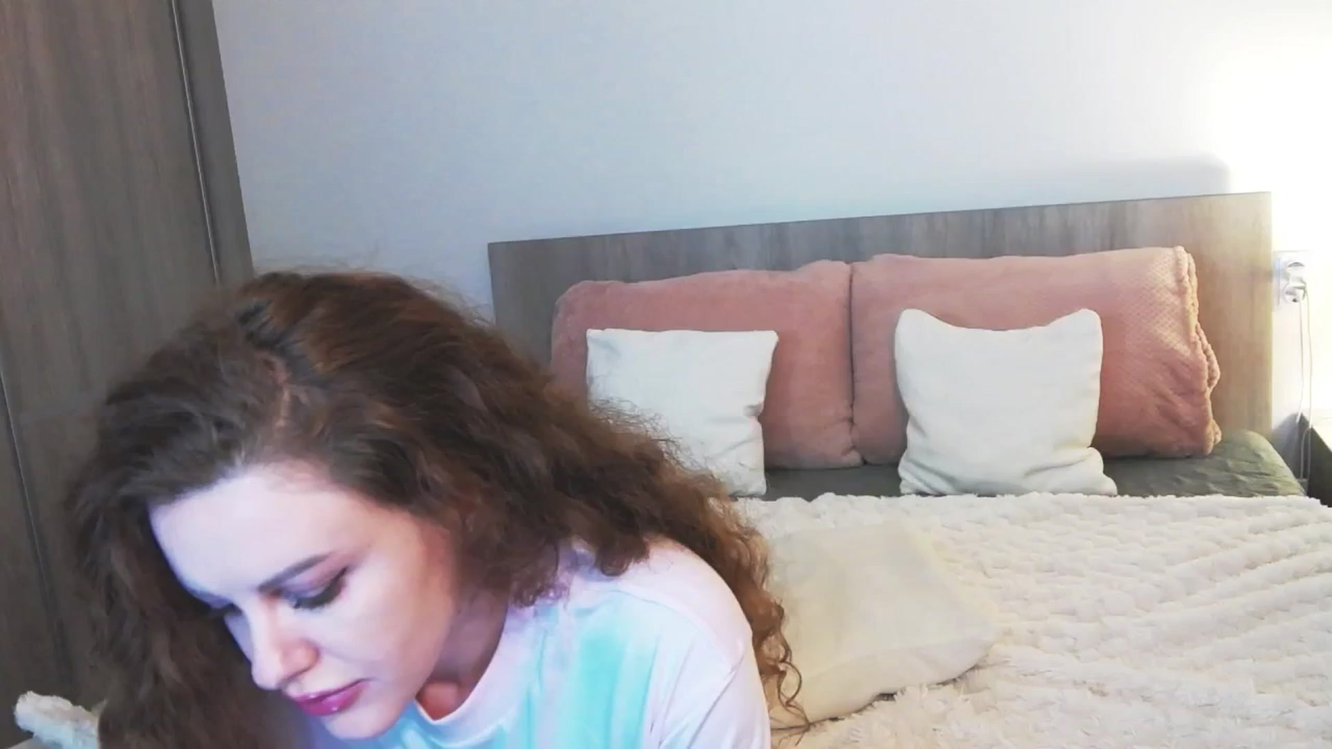 Gallery image thumbnail from Redhead_Aggie's myfreecams stream on, 12/14/2025, 17:08 image 16 of 20