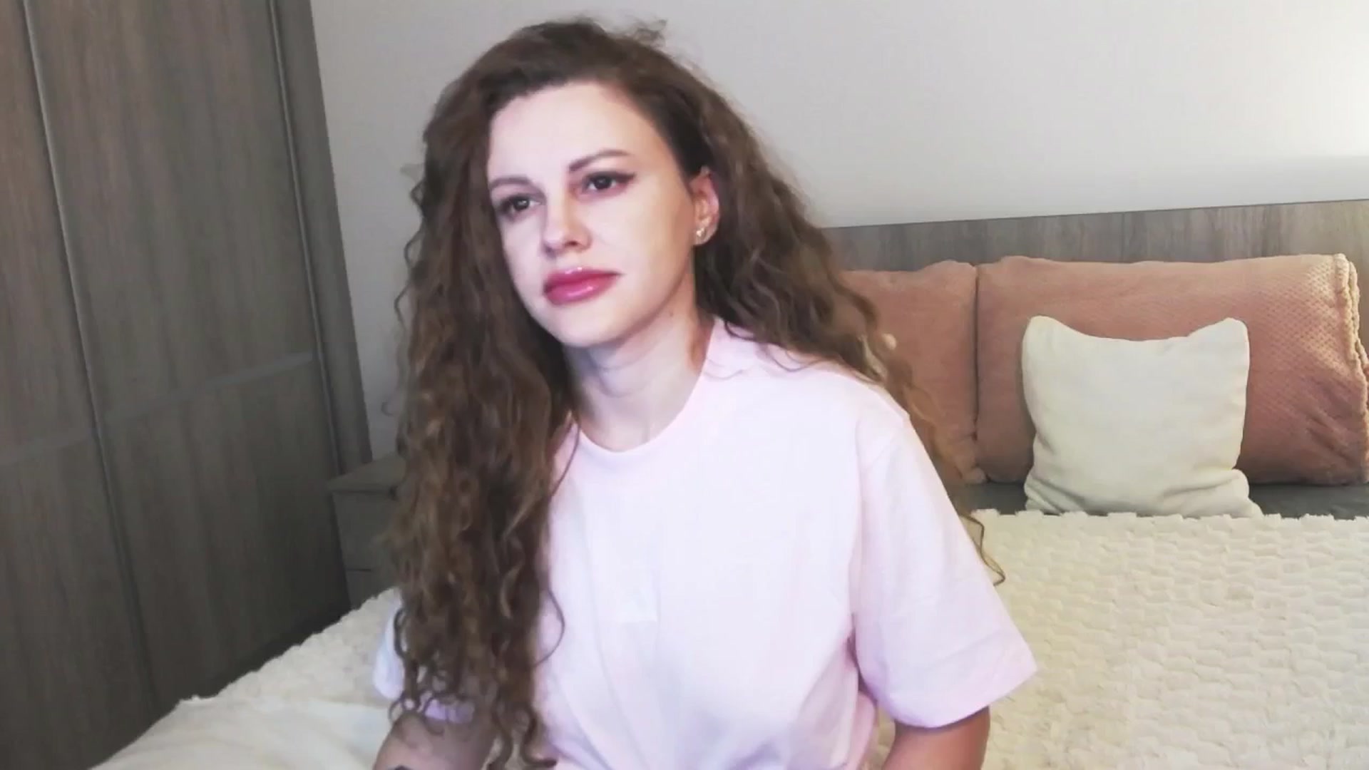 Gallery image thumbnail from Redhead_Aggie's myfreecams stream on, 12/14/2025, 17:08 image 3 of 20
