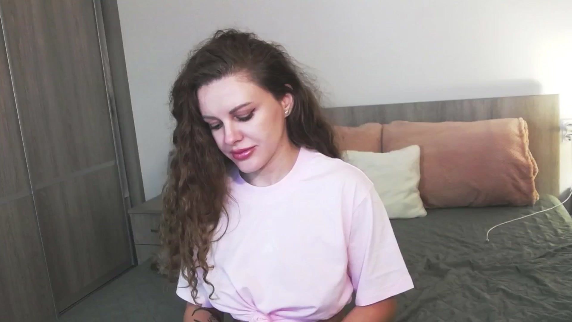 Gallery image thumbnail from Redhead_Aggie's myfreecams stream on, 12/14/2025, 23:19 image 1 of 20