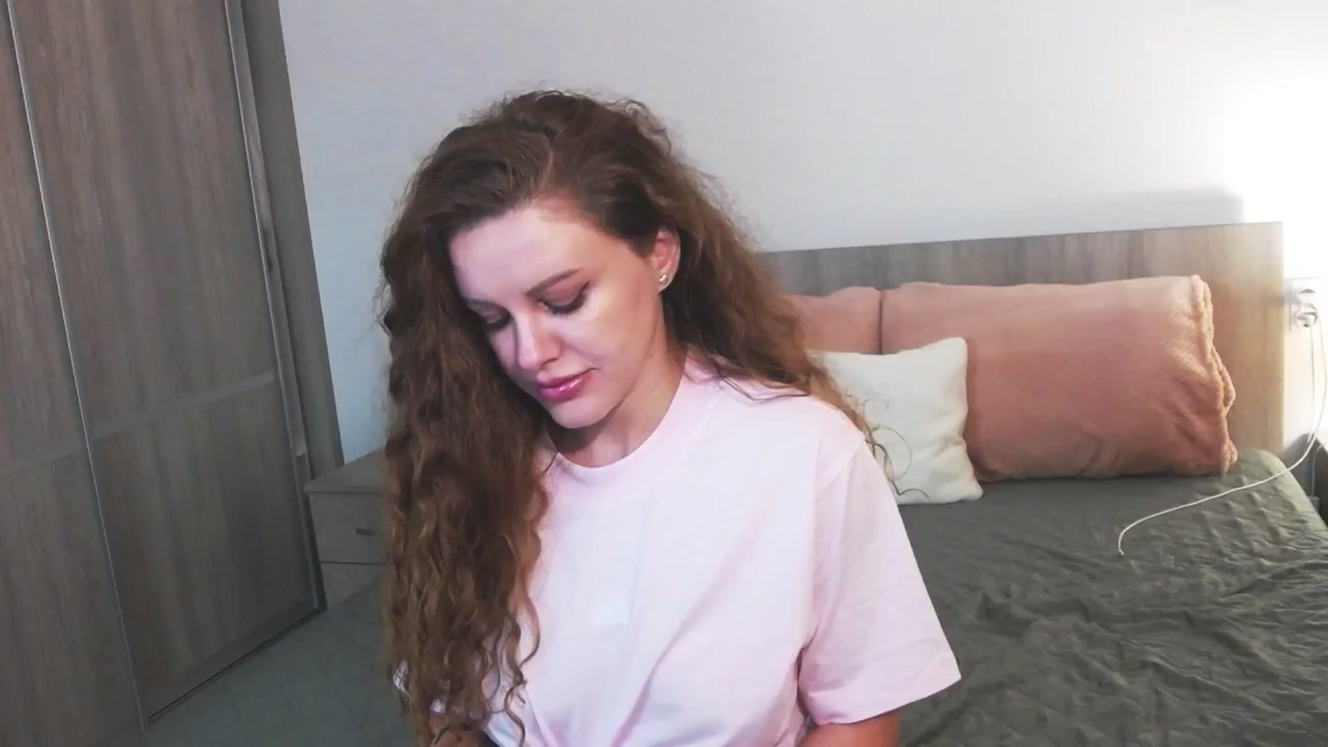 Gallery image thumbnail from Redhead_Aggie's myfreecams stream on, 12/14/2025, 23:19 image 3 of 20