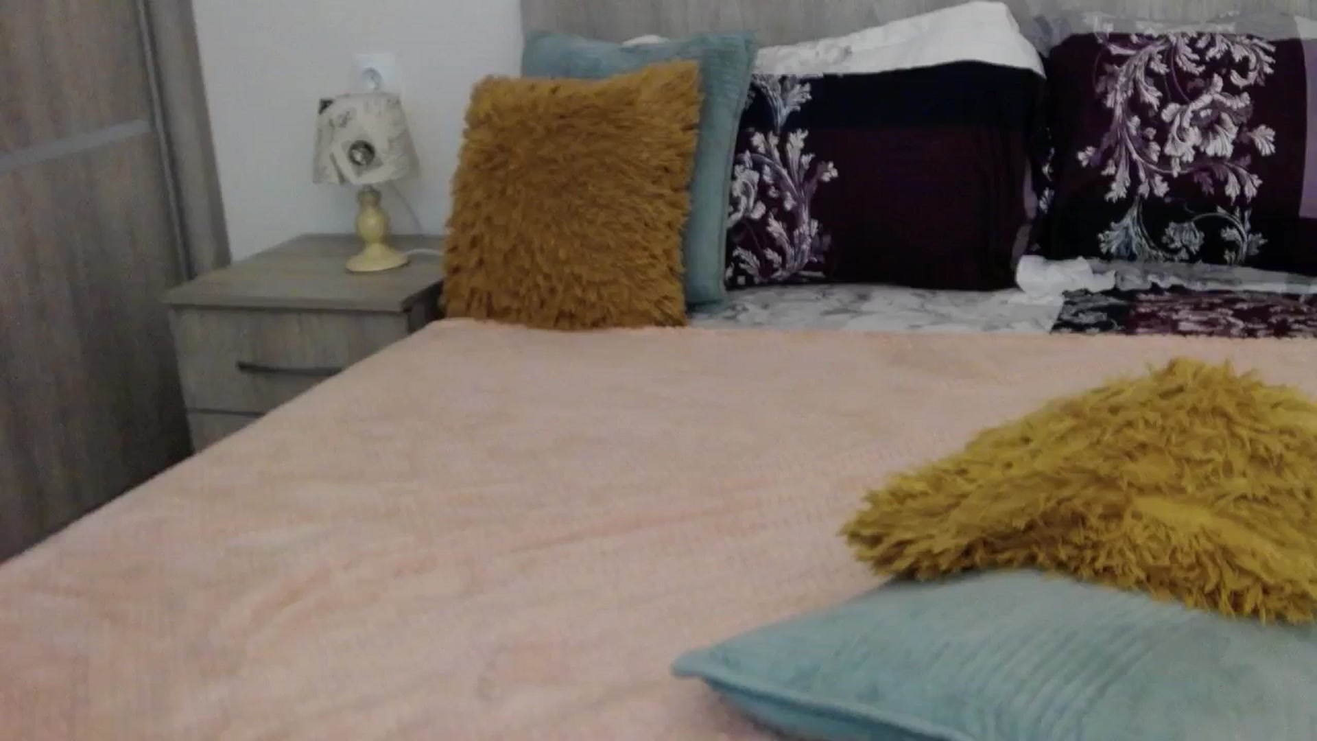 Gallery image thumbnail from Redhead_Aggie's myfreecams stream on, 12/21/2025, 17:12 image 8 of 20
