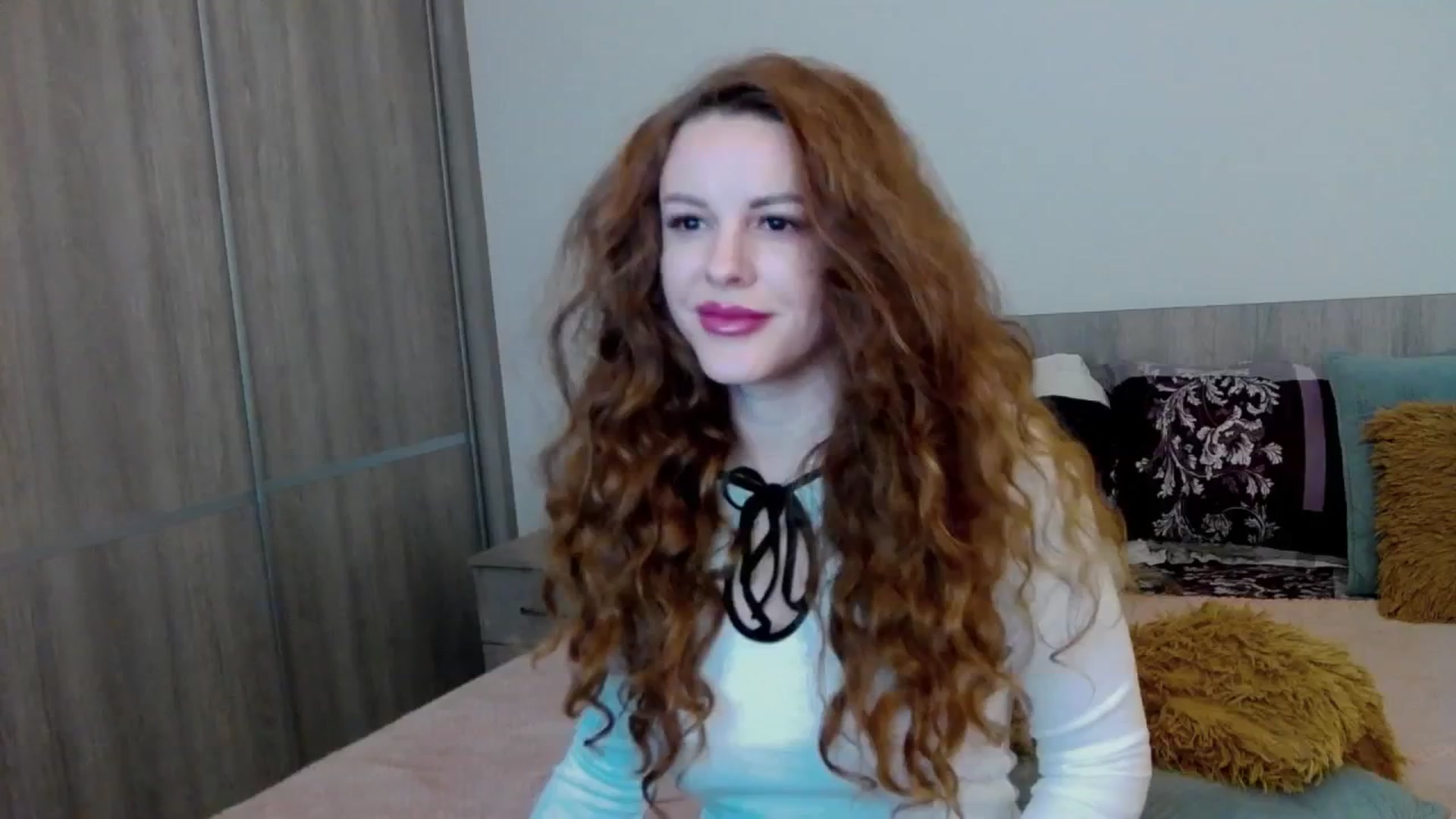 Gallery image thumbnail from Redhead_Aggie's myfreecams stream on, 12/21/2025, 17:12 image 9 of 20
