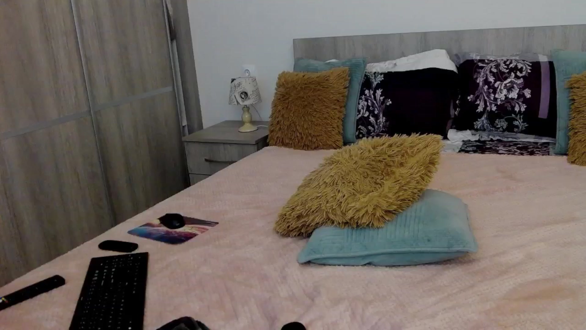 Gallery image thumbnail from Redhead_Aggie's myfreecams stream on, 12/21/2025, 17:12 image 14 of 20