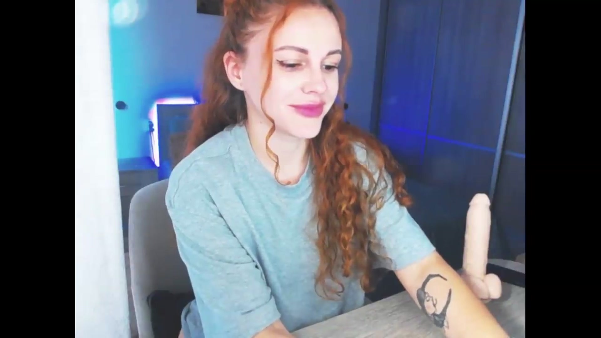 Gallery image thumbnail from Redhead_Aggie's myfreecams stream on, 06/11/2026, 17:25 image 16 of 20