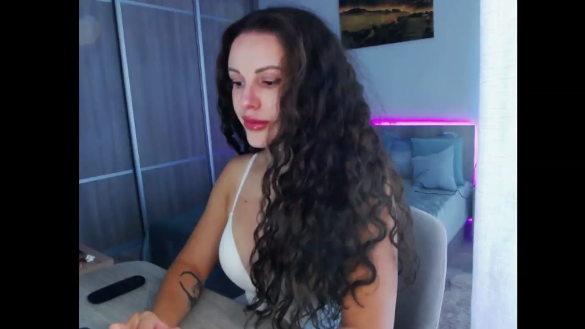 Gallery image thumbnail from Redhead_Aggie's myfreecams stream on, 08/24/2026, 14:39 image 13 of 20