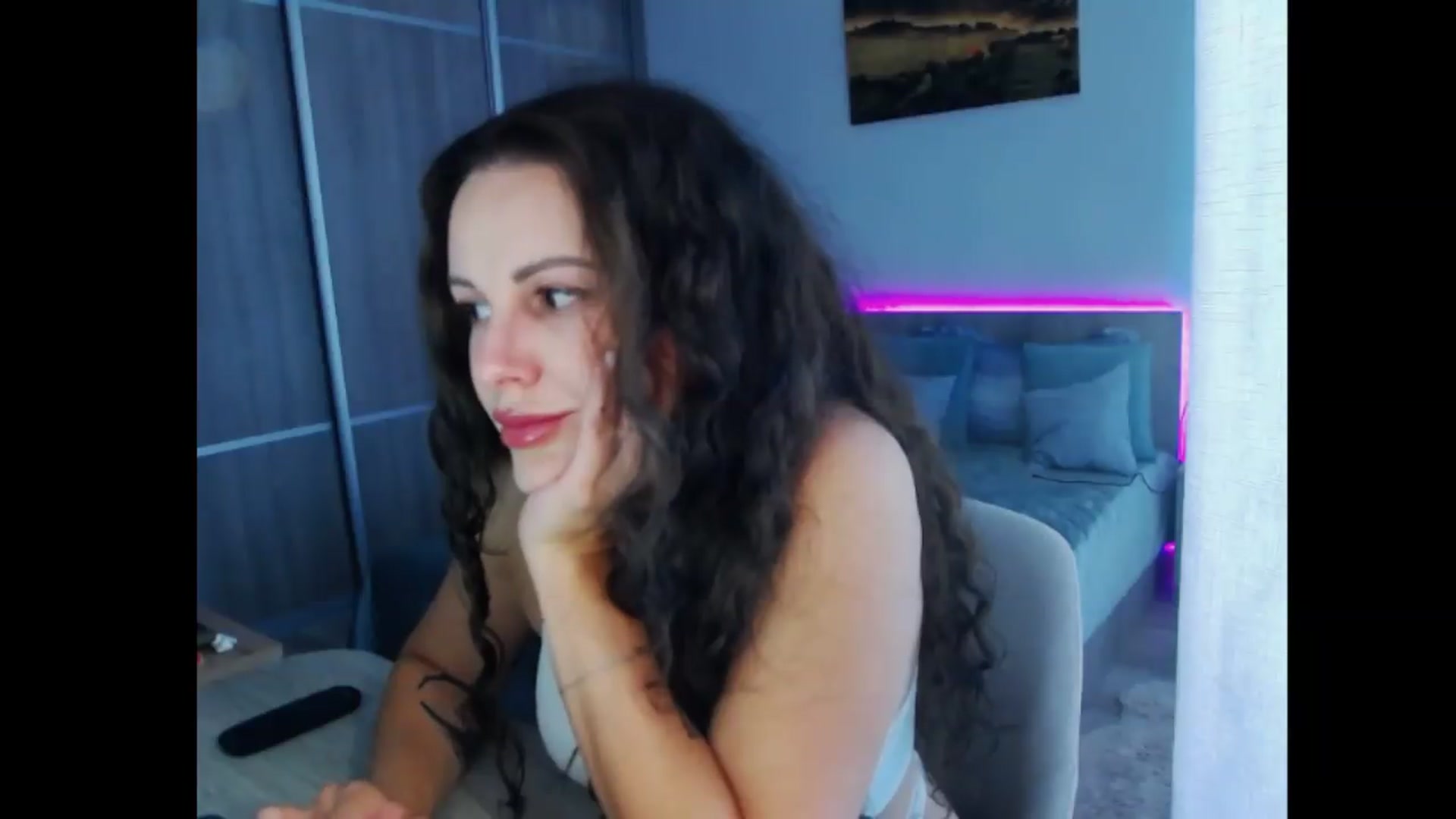 Gallery image thumbnail from Redhead_Aggie's myfreecams stream on, 08/24/2026, 14:39 image 14 of 20