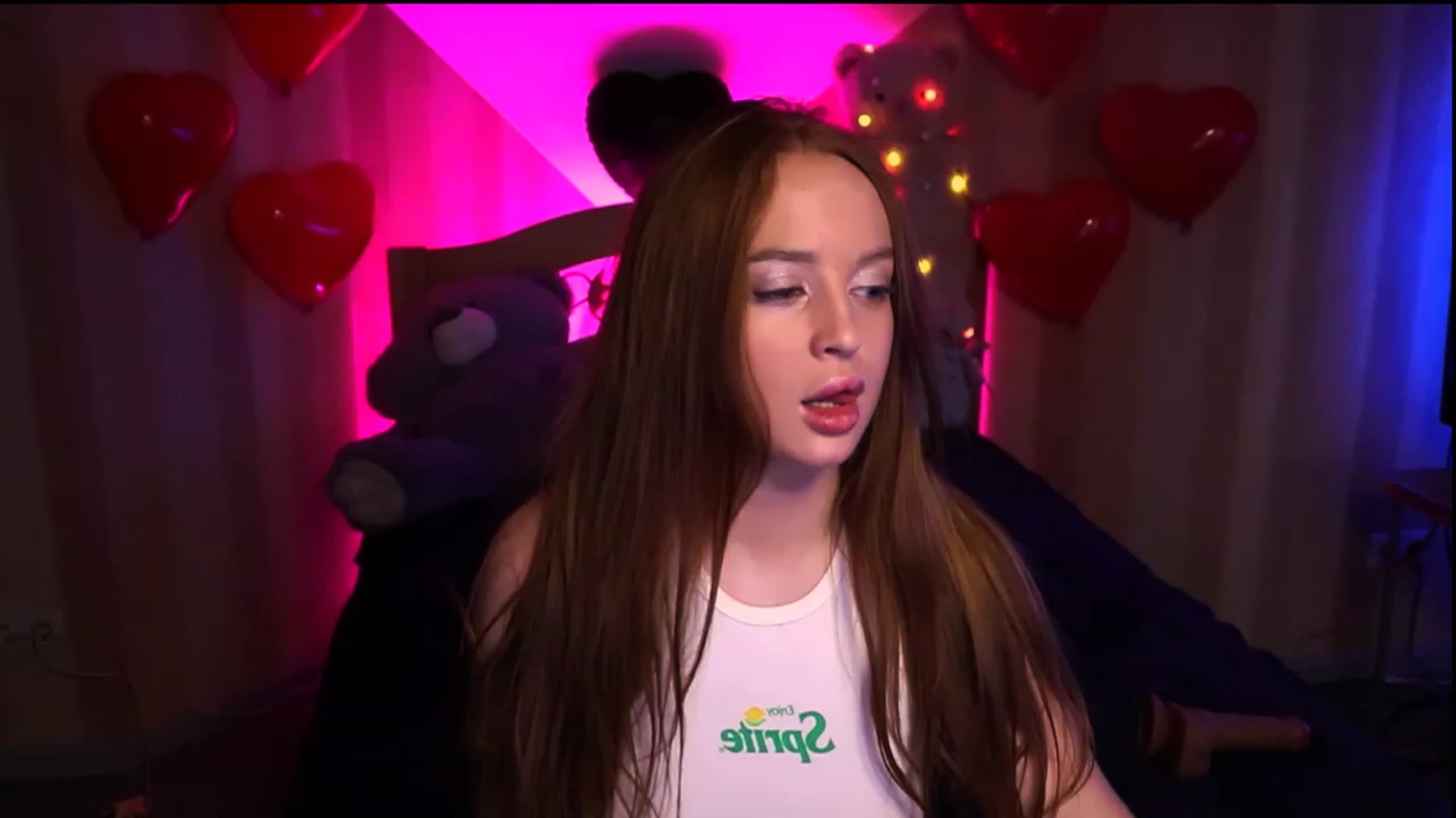 Gallery image thumbnail from Redhead_Shark's myfreecams stream on, 02/23/2023, 24:09 image 16 of 20