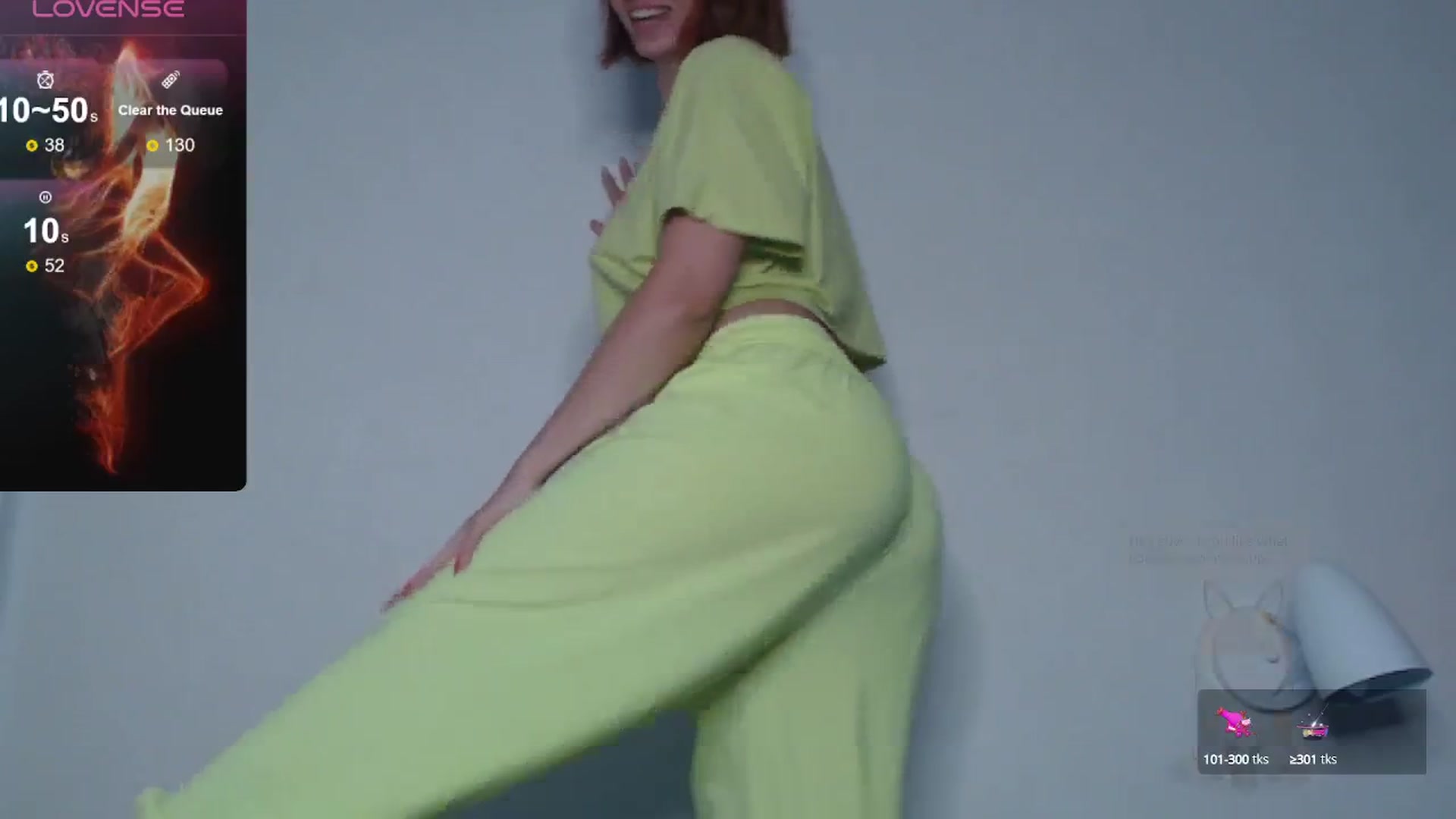 Gallery image thumbnail from Redhead_foxie's myfreecams stream on, 06/13/2024, 08:17 image 15 of 20