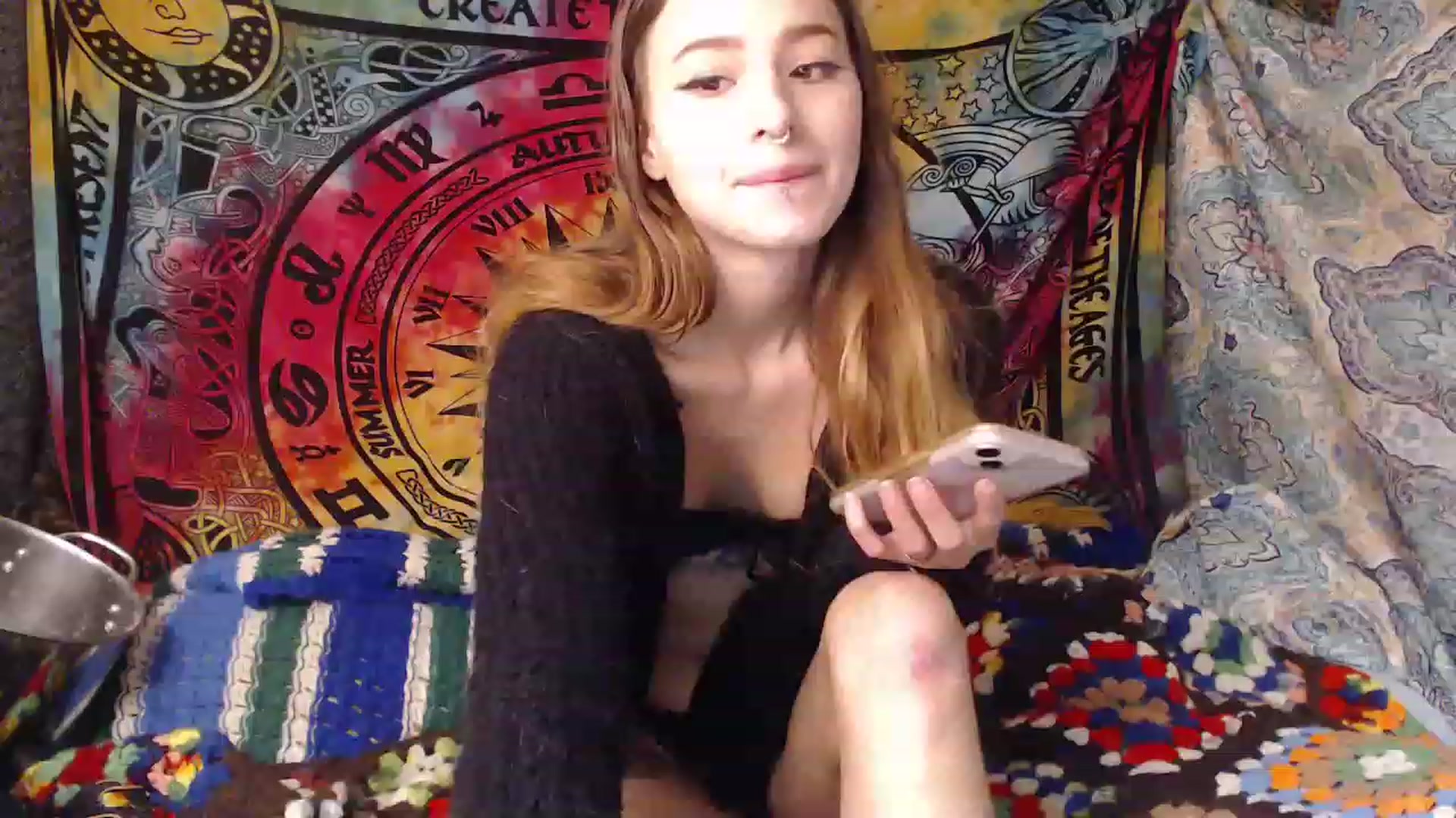 Gallery image thumbnail from Reefandkief's myfreecams stream on, 11/19/2022, 10:25 image 13 of 20