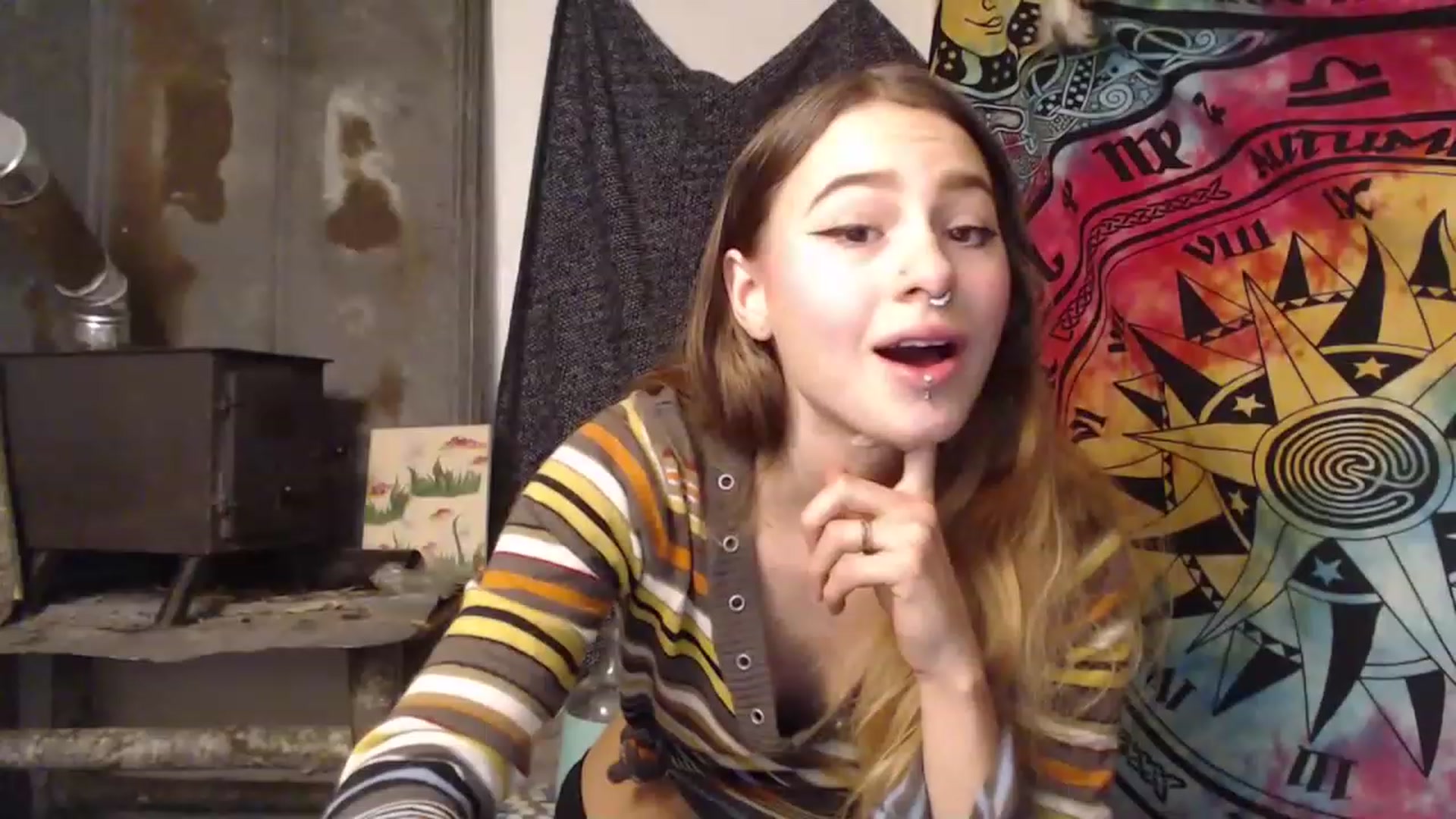 Gallery image thumbnail from Reefandkief's myfreecams stream on, 11/23/2022, 07:25 image 1 of 20