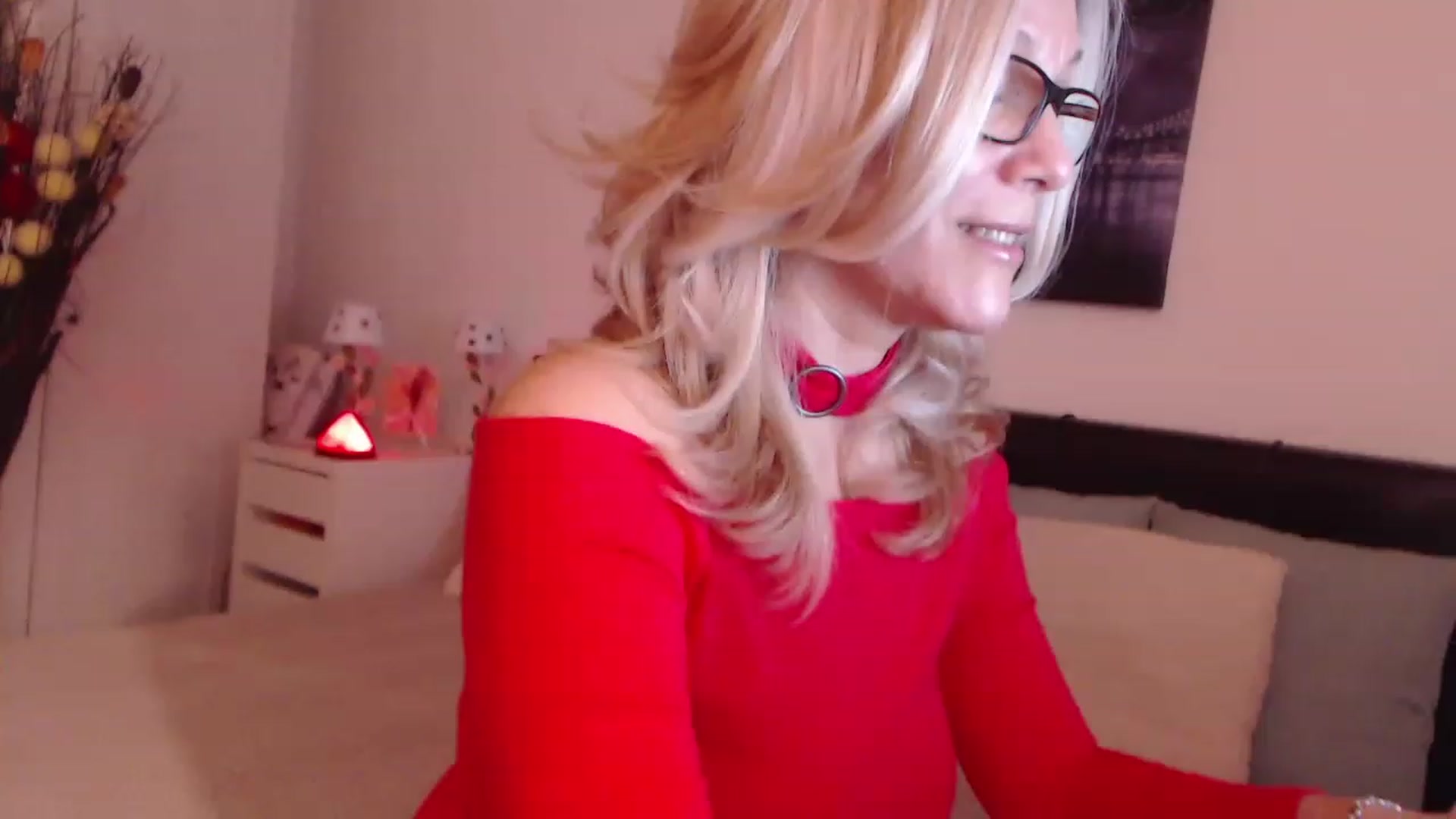Gallery image thumbnail from Reeya71's myfreecams stream on, 12/06/2022, 01:57 image 7 of 20